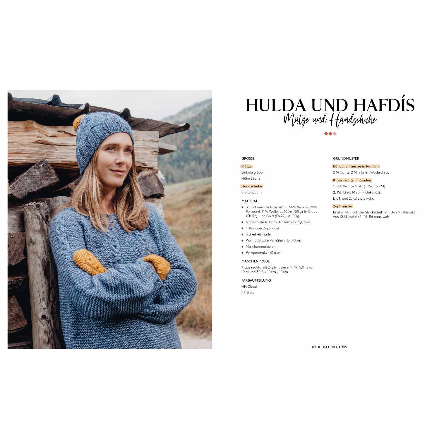 Islandpullover stricken: Frau in blauem Pullover und Mütze mit gelben Handschuhen vor Holzstapel.