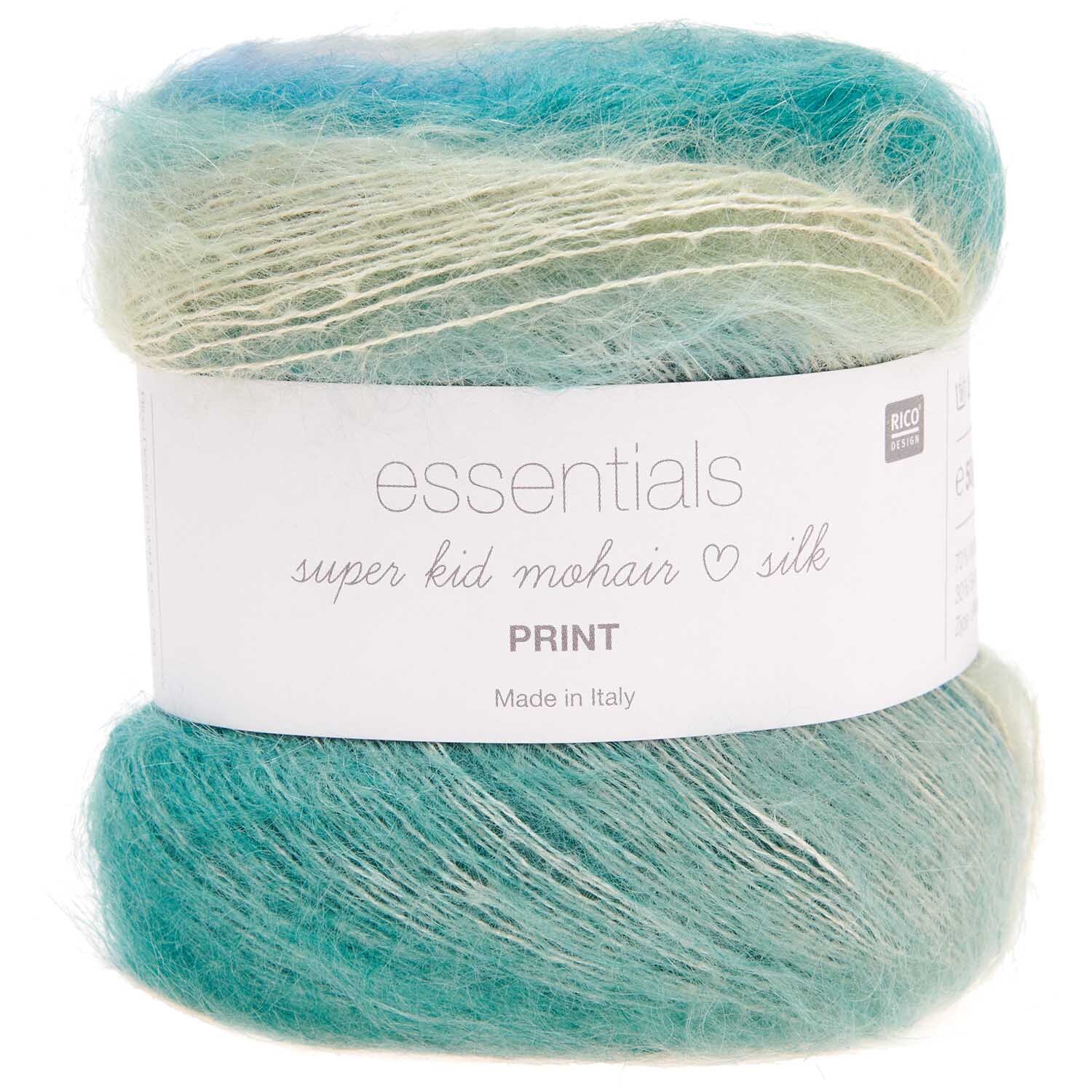 Essentials Super Kid Mohair Loves Silk Print: Weiches, mehrfarbiges Garn von Rico Design, ideal für Frühlings-Strickprojekte.