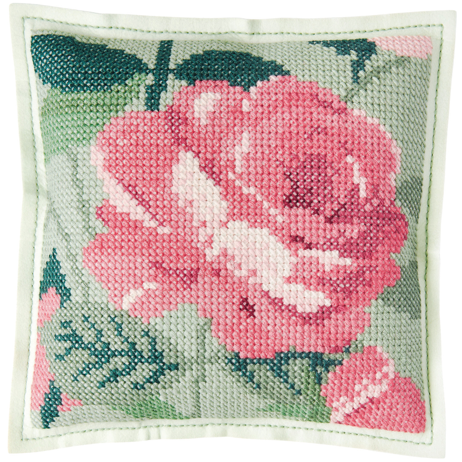 Filzkissen zum Besticken Rose mit großem, gesticktem Rosenmotiv in Rosa und Grün, 42x42cm. Ideal für kreative Projekte.