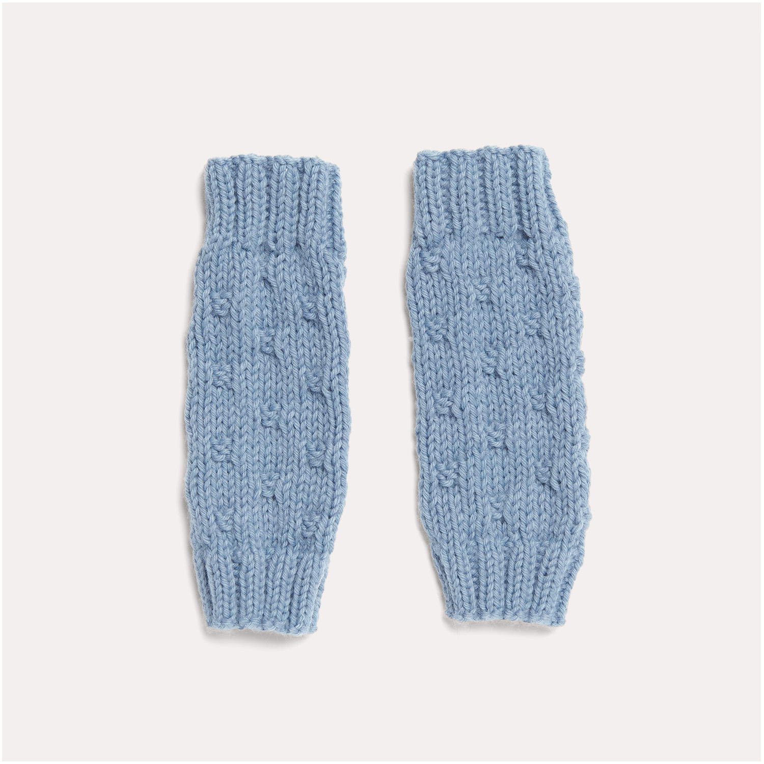 Gestrickte Babystulpen Blau: Modell 06 aus dem Heft Rico Baby 038