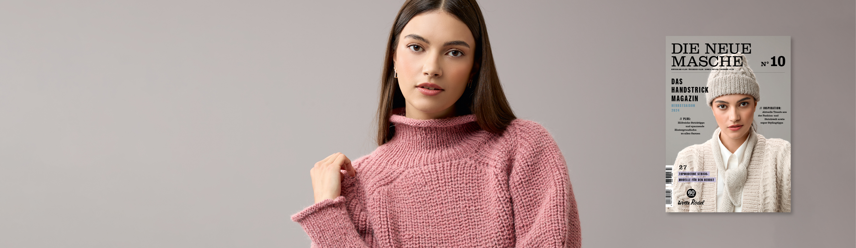 Eine Frau trägt einen altrosa gestrickten Pullover, daneben ist Die Neue Masche Nr.10.
