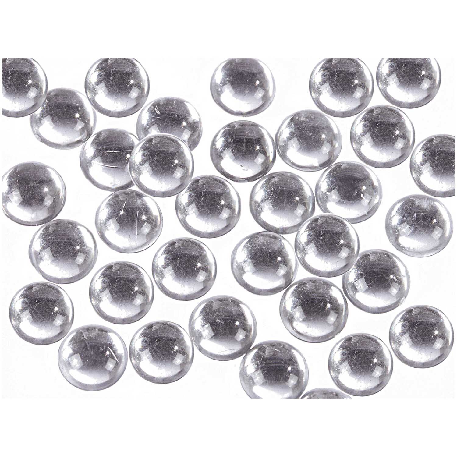 Strass Kreis ohne Schliff transparent 30 Stück von Rico Design: Runde, klare Dekosteine auf weißem Hintergrund. Ideal für kreative Projekte.