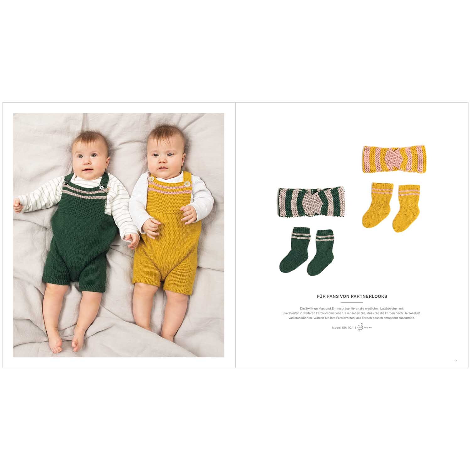 Rico Baby Heft Nr.28 zeigt zwei Babys in gestrickten Overalls, grün und gelb, von Rico Design.