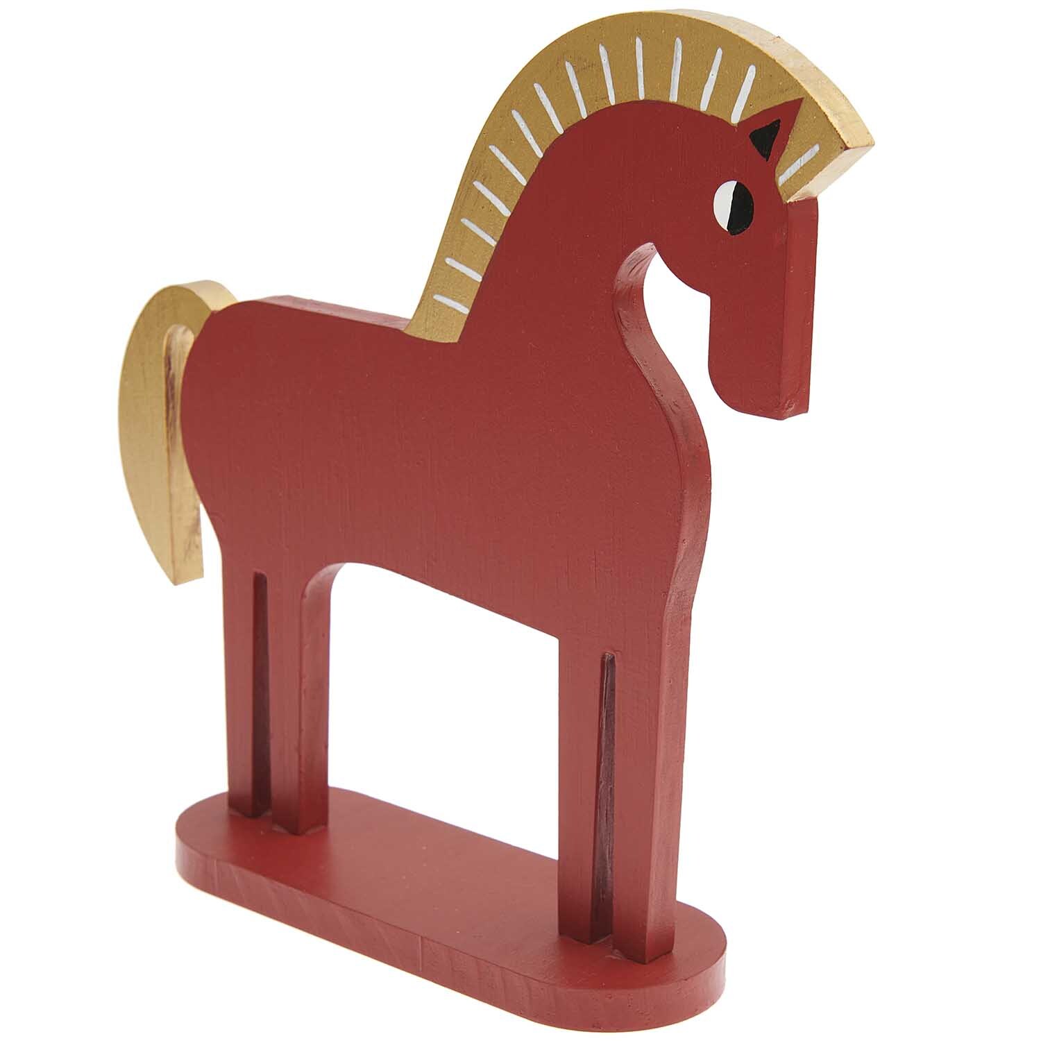 Deko-Figur Holz-Pferd in Rot von Rico Design, 20x5x19,6cm, mit goldenen Details und stilisiertem Design.
