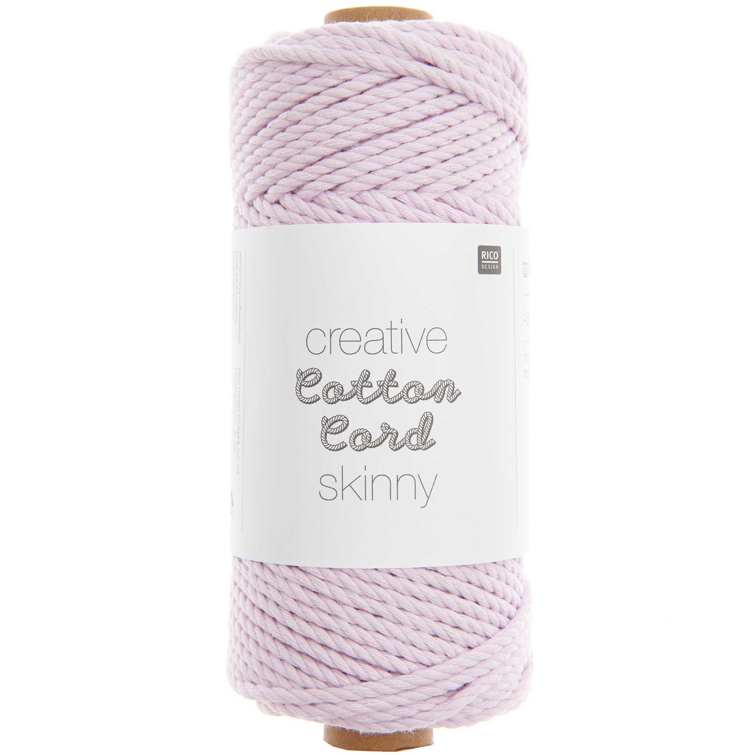 Creative Cotton Cord skinny Makramee-Garn in zartem Flieder von Rico Design, 190g, 55m. Ideal für kreative Projekte und Dekorationen.