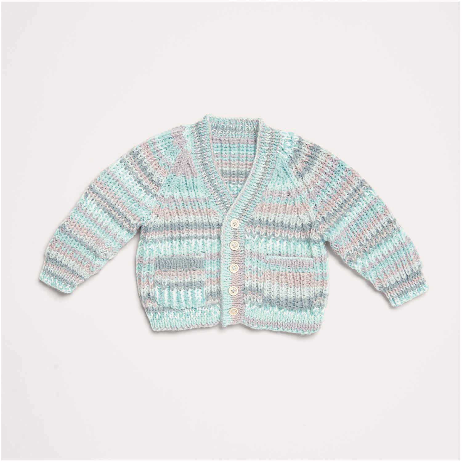 Gestrickte Babyjacke in Grün-Grau-Tönen: Modell 17 aus dem Heft Rico Baby 038