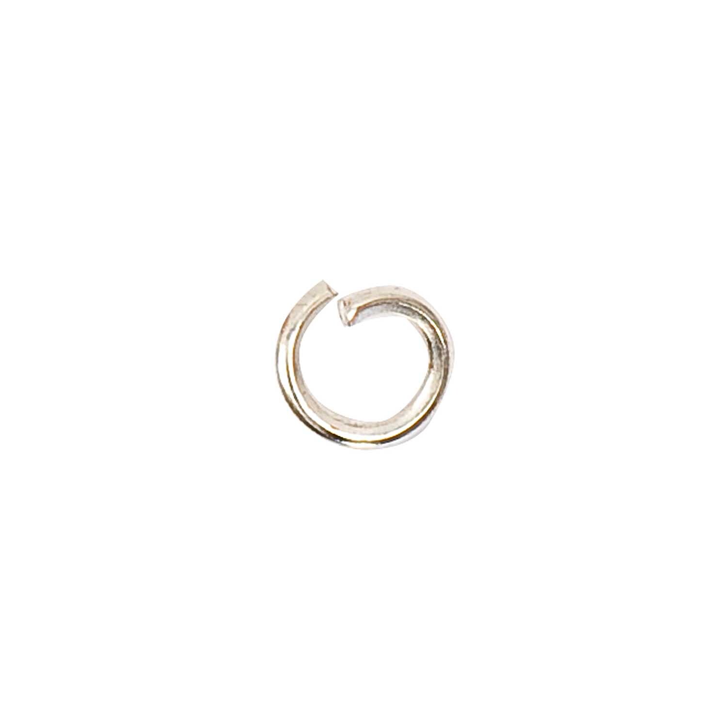 Öse silber 7mm 10 Stück von Rico Design, zeigt eine einzelne silberne Öse auf weißem Hintergrund.