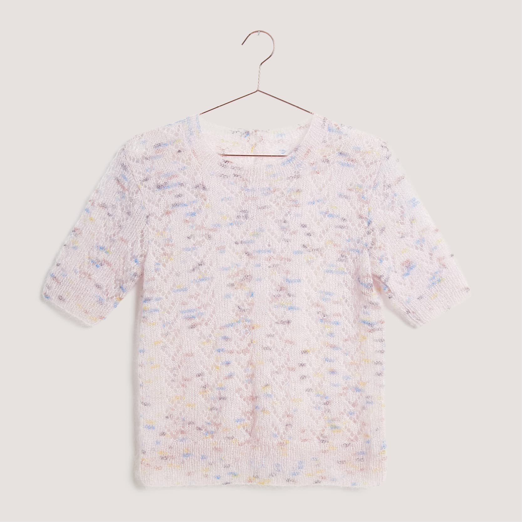 Gestricktes Shirt: Modell 12 aus dem Heft Lovewool No. 18
