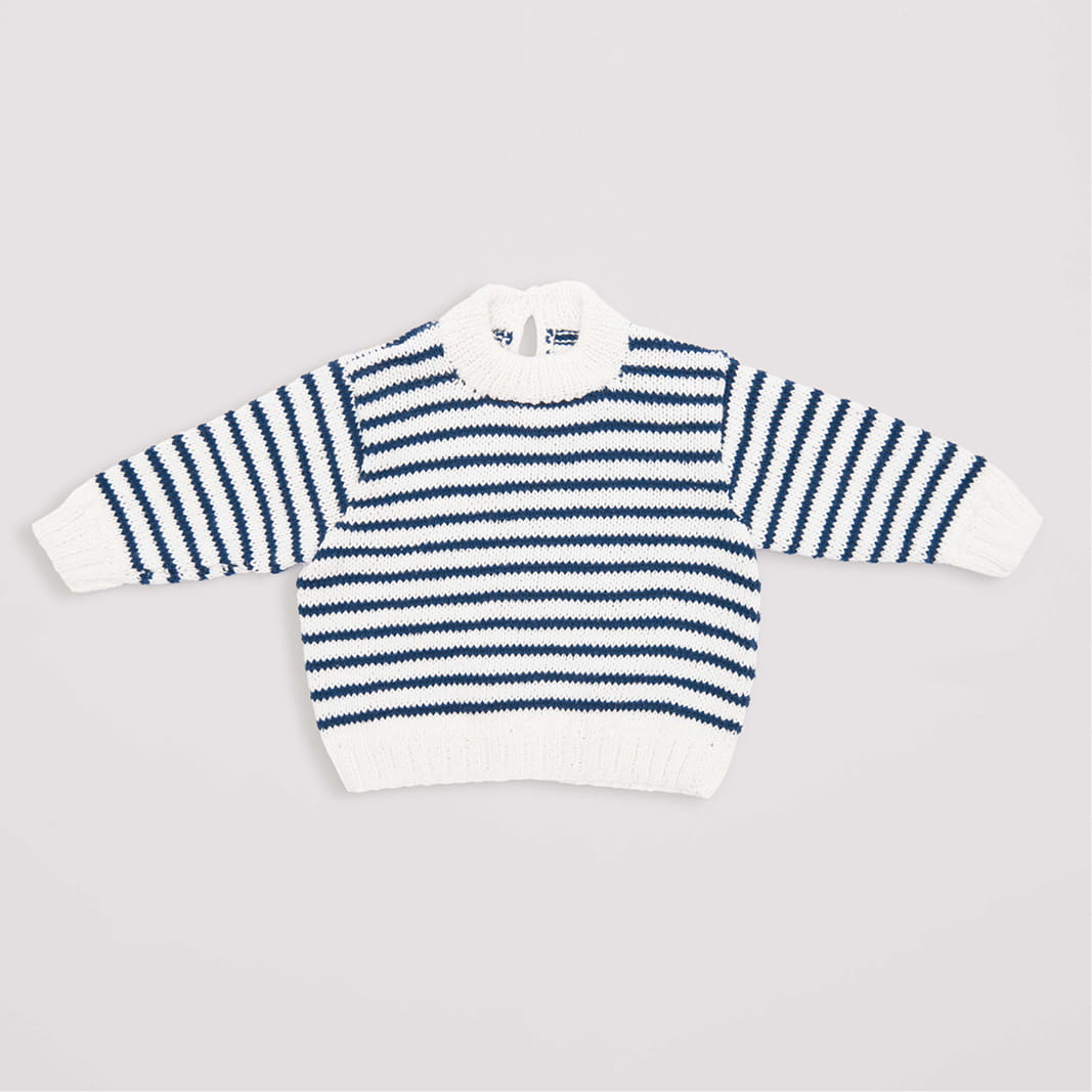 Gestrickter Babypullover weiß-dunkelblau gestreift: Modell 08 aus dem Heft Rico Baby 039