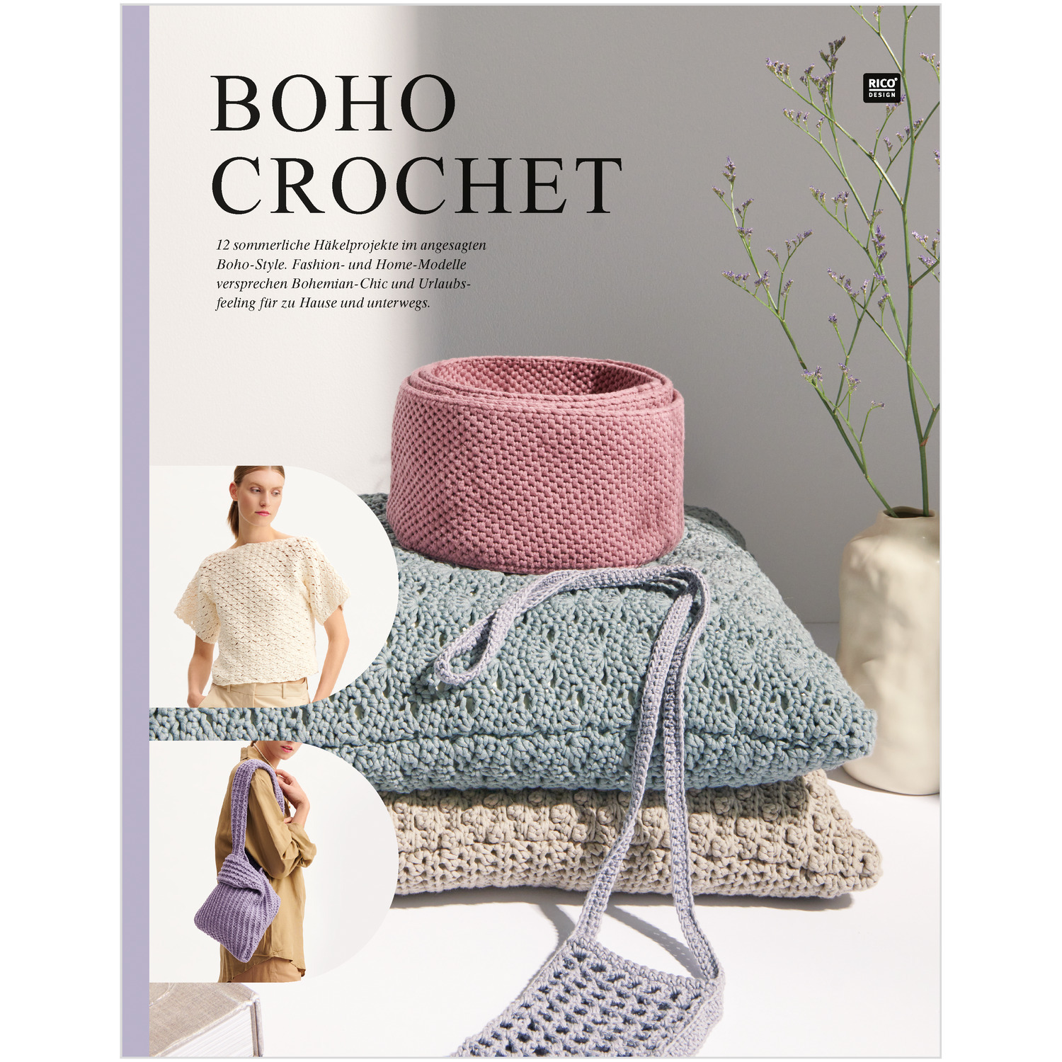 Boho Crochet: Häkelset mit rosa Korb und grauer Netztasche, präsentiert auf gestapelten Decken.