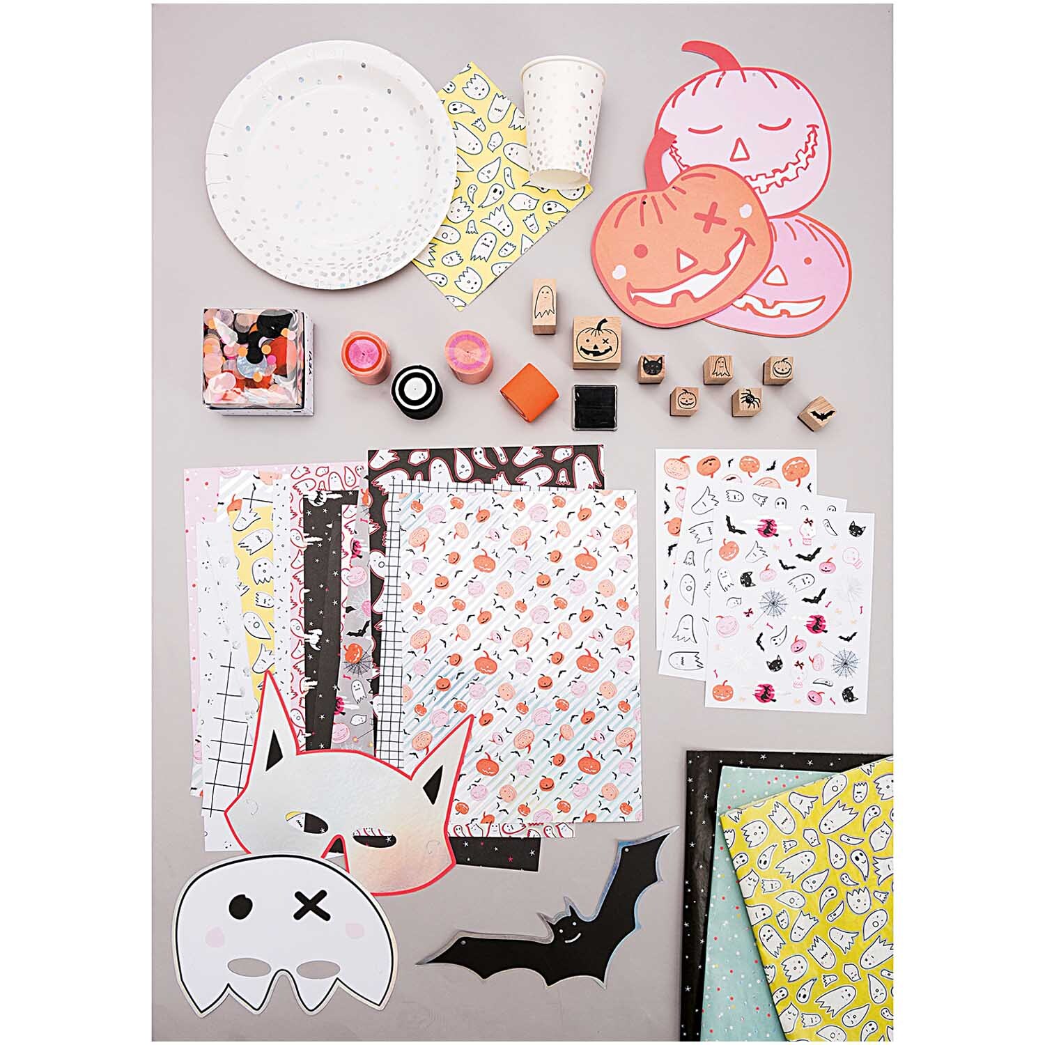 Servietten Gespenster 20 Stück: Halloween-Dekoration mit gelben, weißen und schwarzen Motiven von Rico Design.