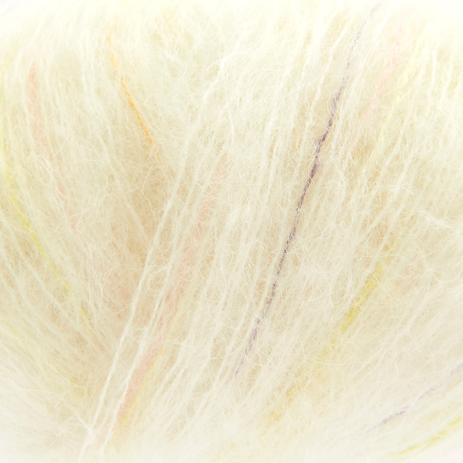 Essentials Super Kid Mohair Loves Silk Cute Confetti: Weiches Garn in Pastelltönen, ideal für leichte Strickprojekte. 25g Knäuel mit 190m Länge.