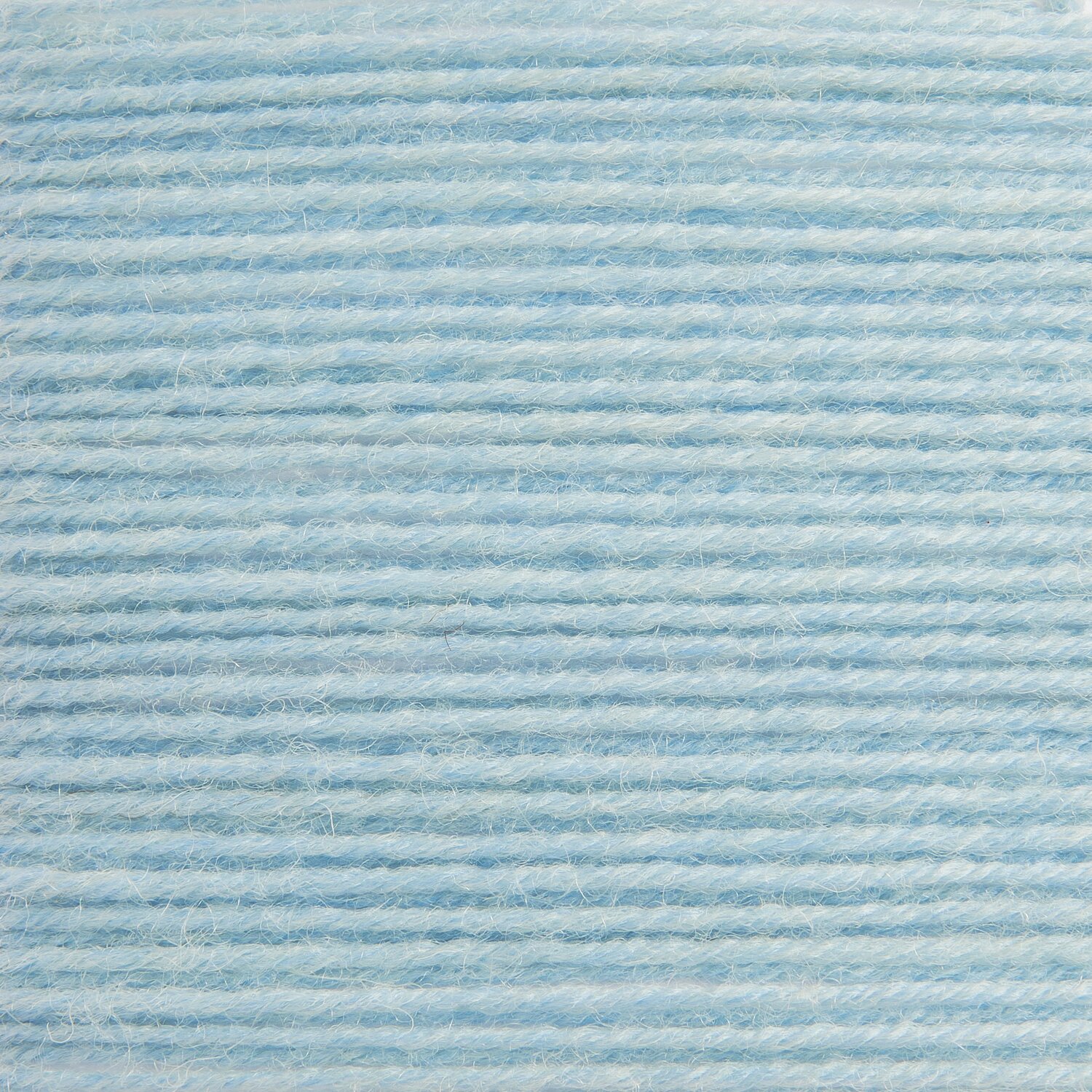 Hellblau