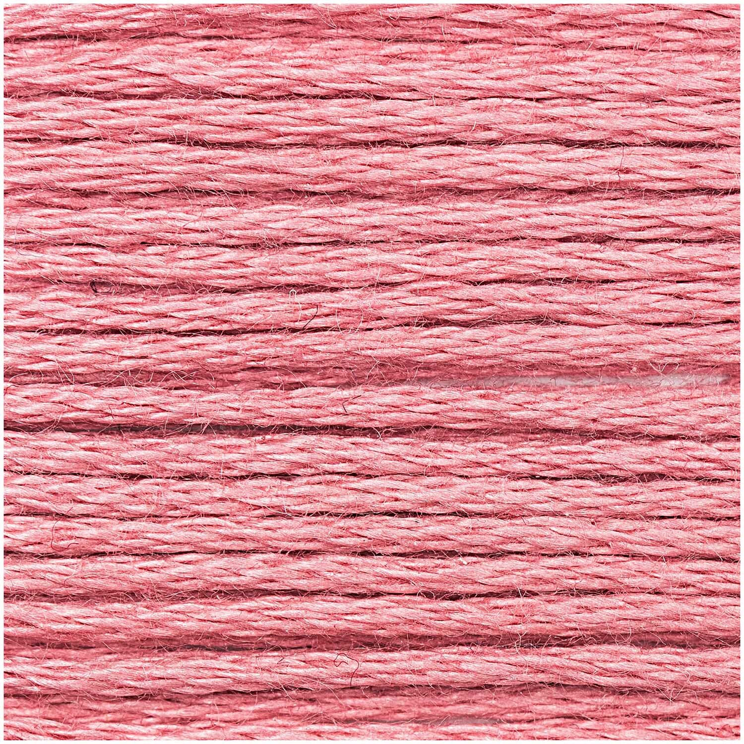 Sticktwist 8m von Rico Design in Rosa, ideal für Stickprojekte. Nahaufnahme der weichen, gleichmäßigen Fäden.