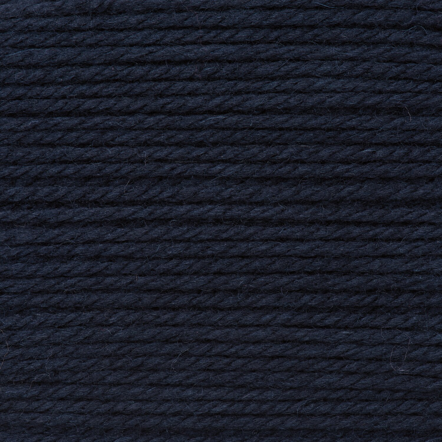 Wickelkarte des Garns Essentials Soft Merino aran in der Farbe 031 Blau-Schwarz.