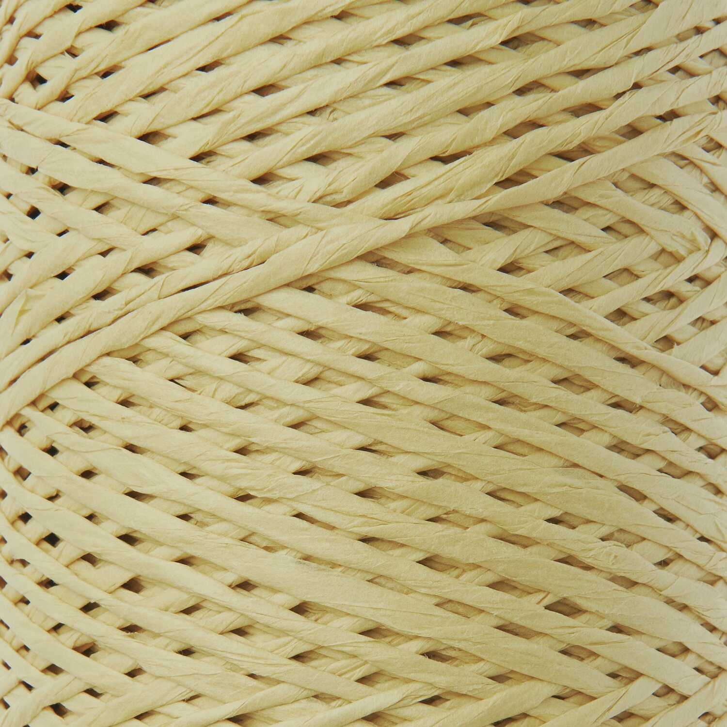 Wickelkarte des Garns Luxury Raffia Paper in der Farbe 004 Heu.