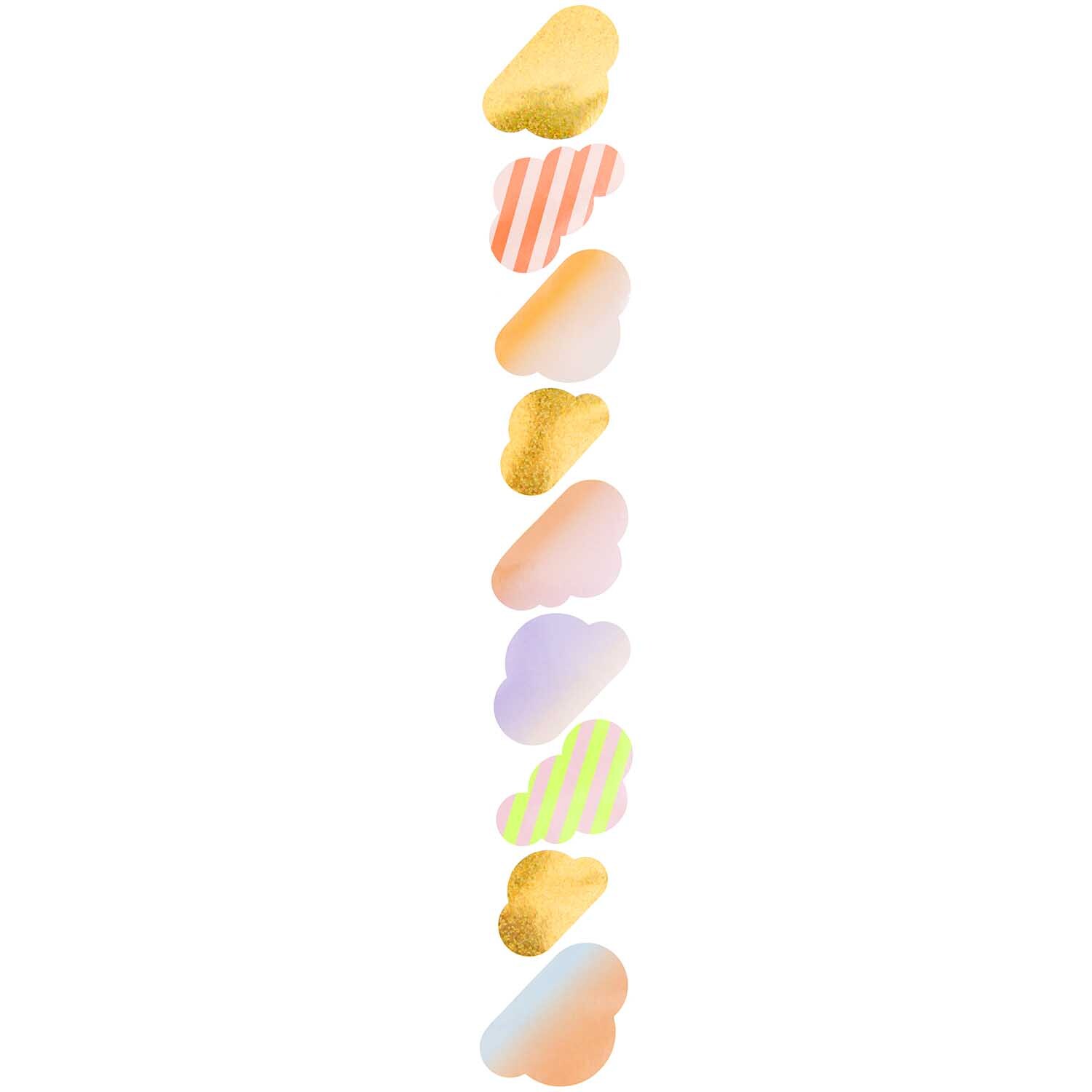 Paper Poetry Sticker Wolken in verschiedenen Pastellfarben und Mustern, 120 Stück auf Rolle von Rico Design. Ideal für kreative Projekte.