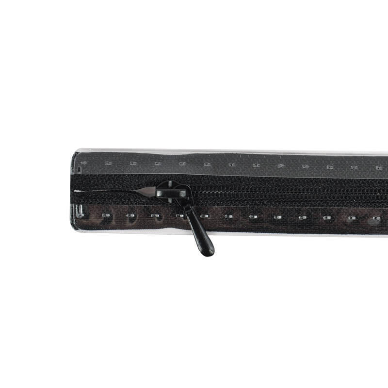 Reißverschluss S2 schwarz 25cm von Prym, Nahaufnahme eines schwarzen Reißverschlusses mit Schieber. Ideal für Nähprojekte und Bekleidung.
