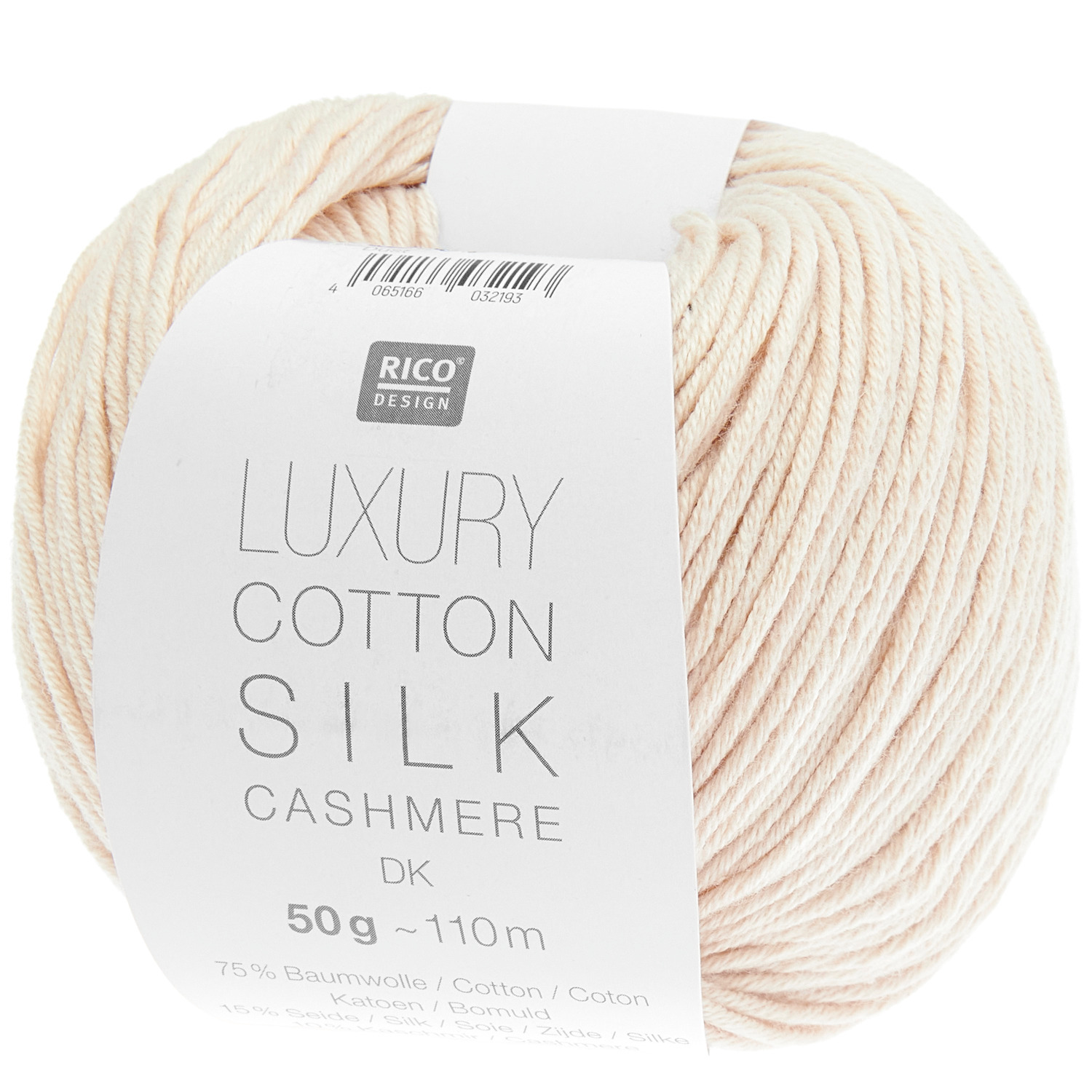 Luxury Cotton Silk Cashmere dk Strickset Mini-Tuch Modell 19 aus Made by Me No. 20, elfenbeinfarbenes Garn von Rico Design, 50g 110m.
