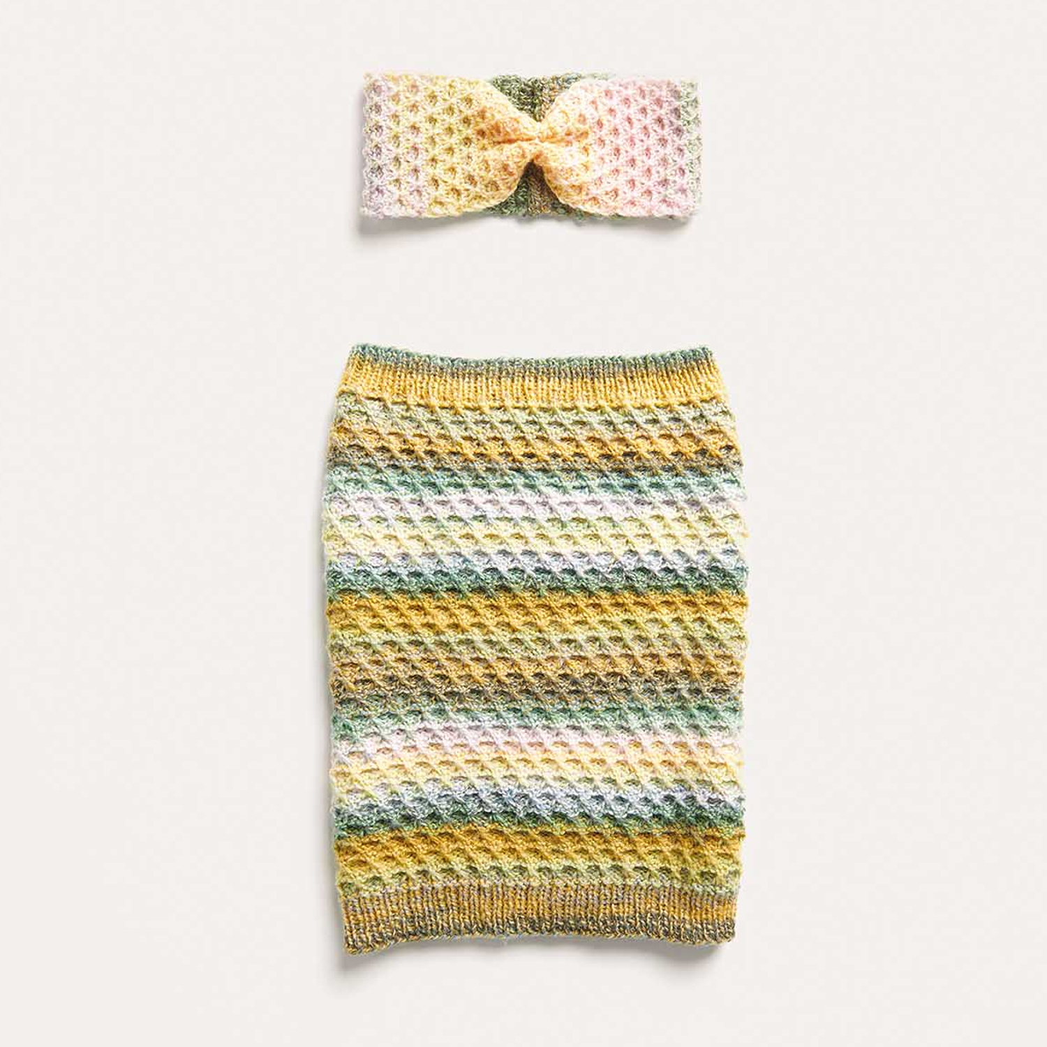 Gestricktes Stirnband und Loop: Modell 11 und 12 aus dem Heft Creative Chic Unique dk Special