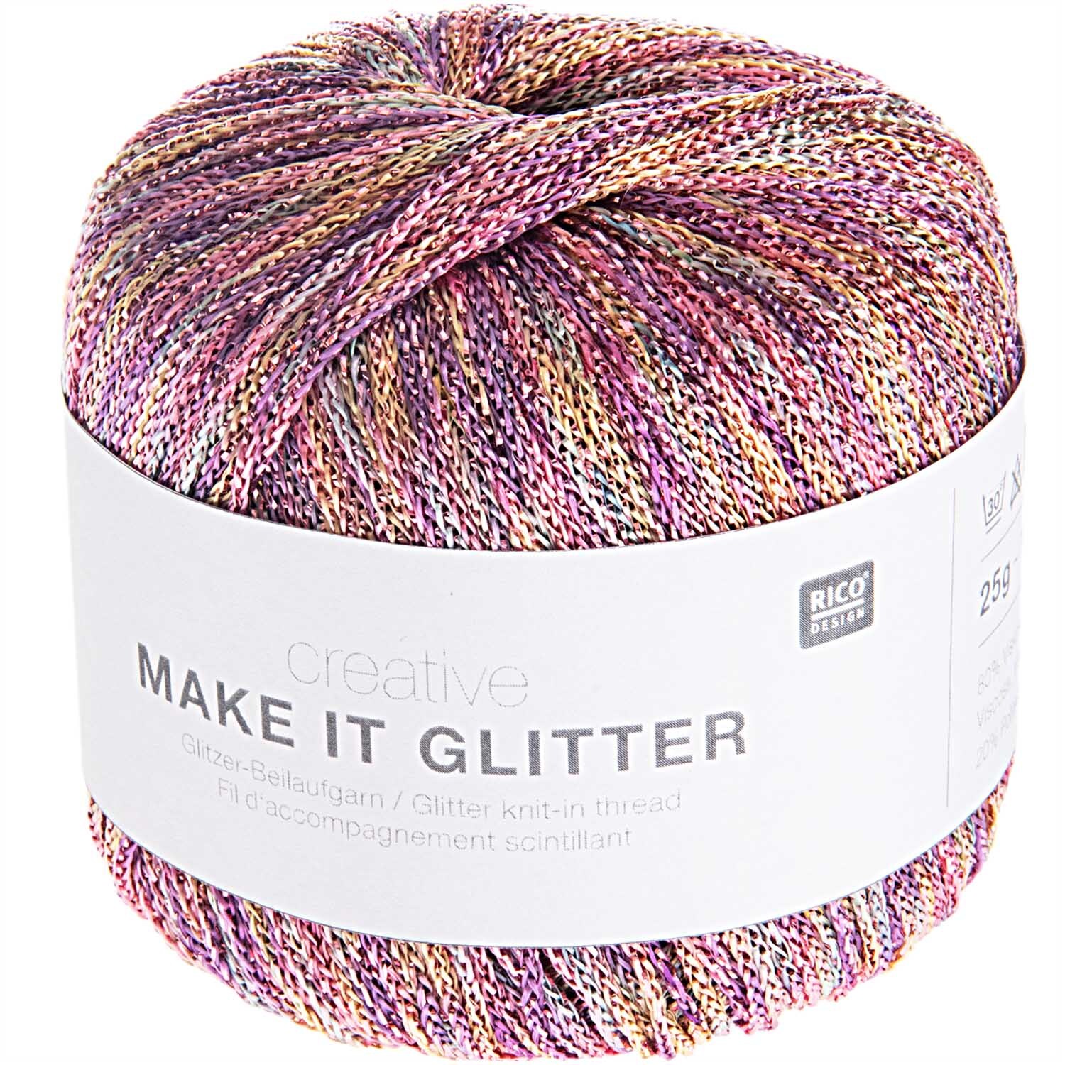Creative Make it Glitter Strickset Stulpen Modell 33 aus Made by Me Nr. 17 zeigt pastellfarbenes Garn von Rico Design, ideal für glitzernde Strickprojekte.