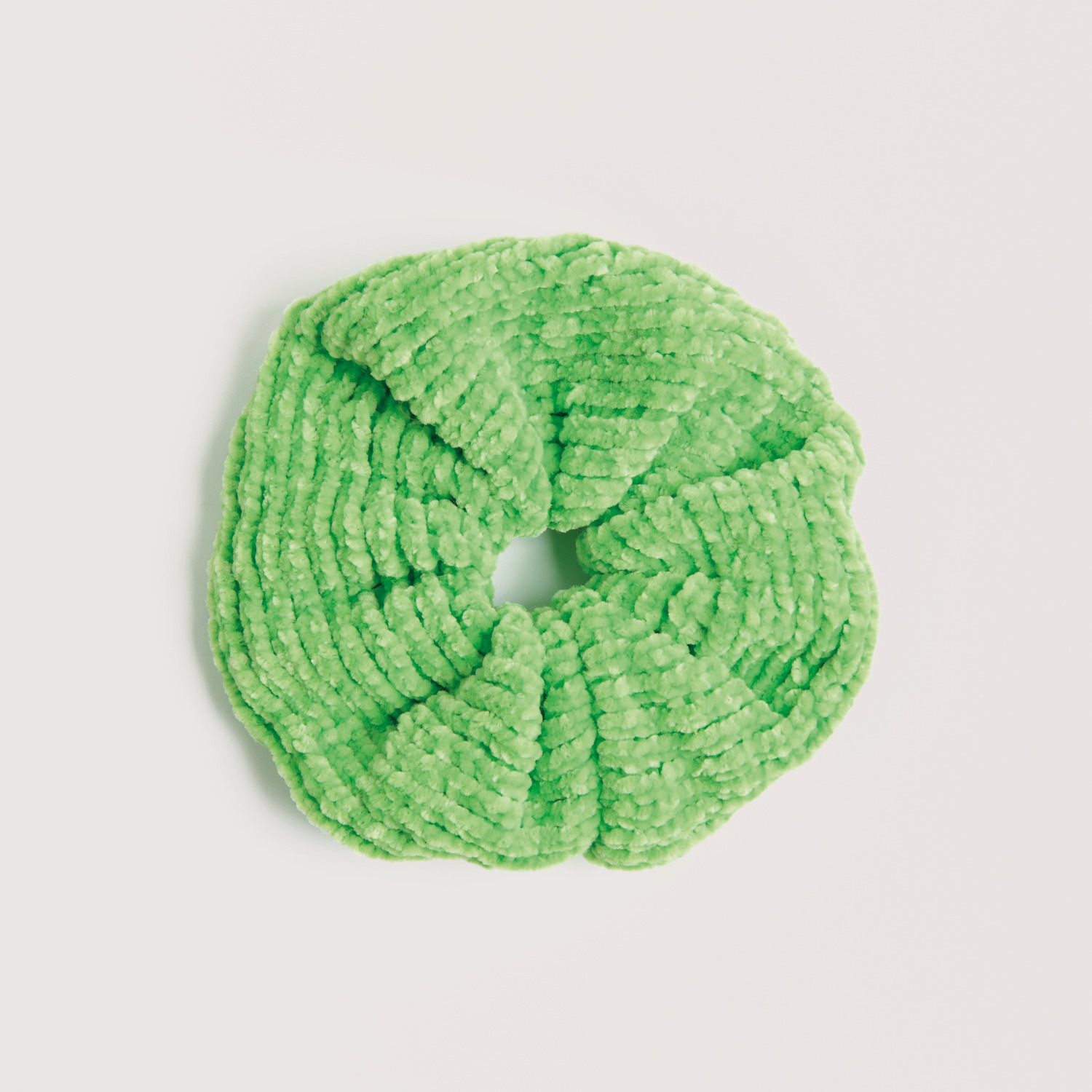 Ricorumi Nilli Nilli: Flauschiges Haargummi in Neon Grün von Rico Design, ideal für stylische Frisuren.