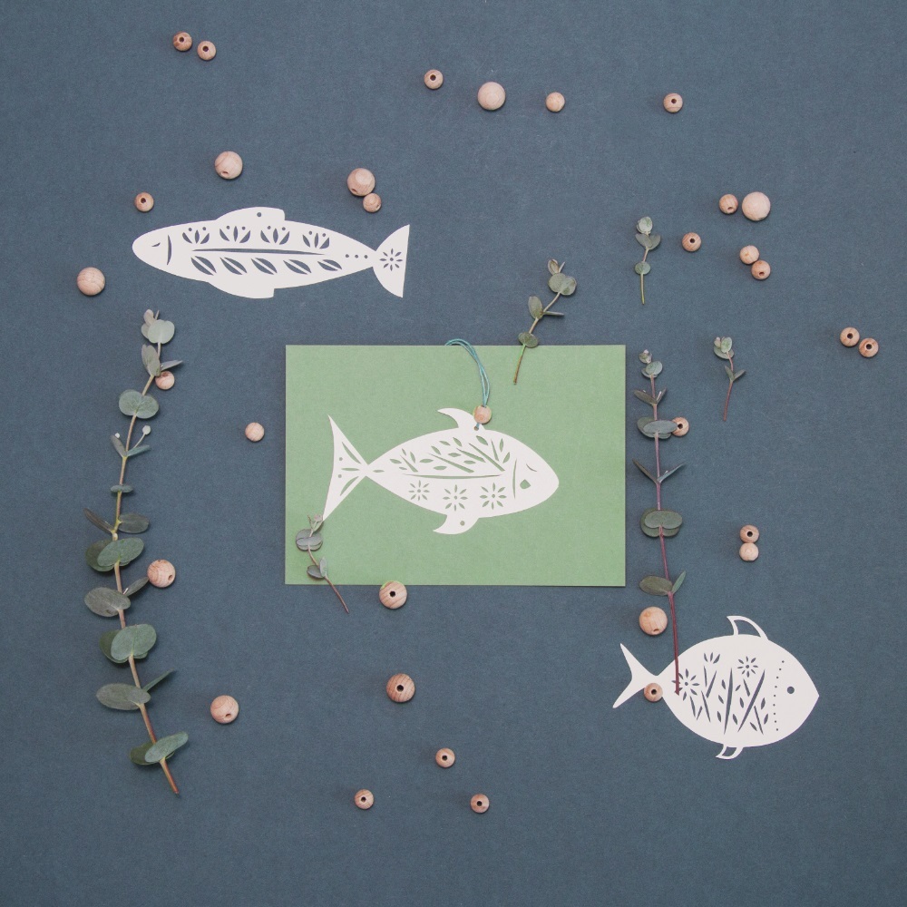 Bastelanleitung Papercut Fische von idee. Creativmarkt 