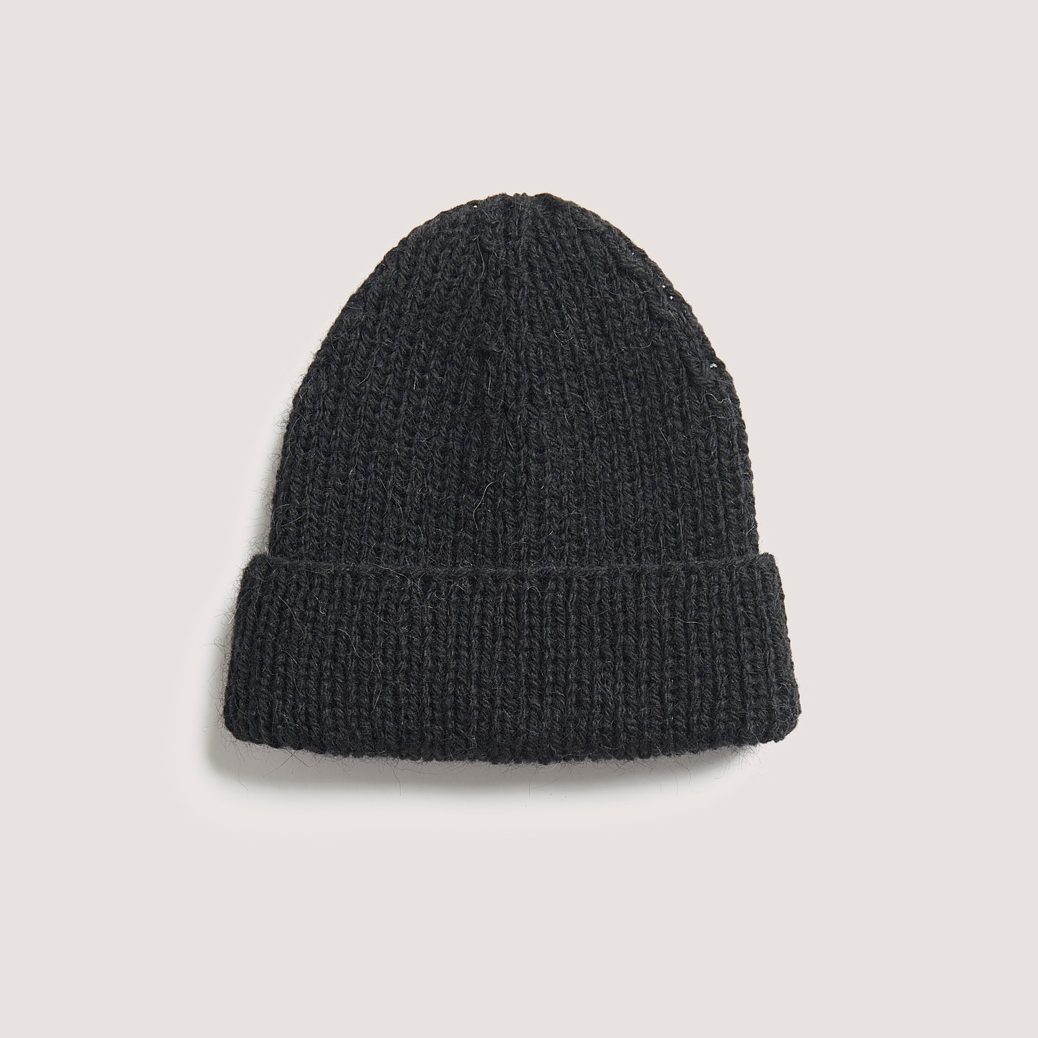 Strickset Mütze Modell 11 aus Rico Kids 13, weiche Alpaka-Mütze in Schwarz, ideal für Kinder.