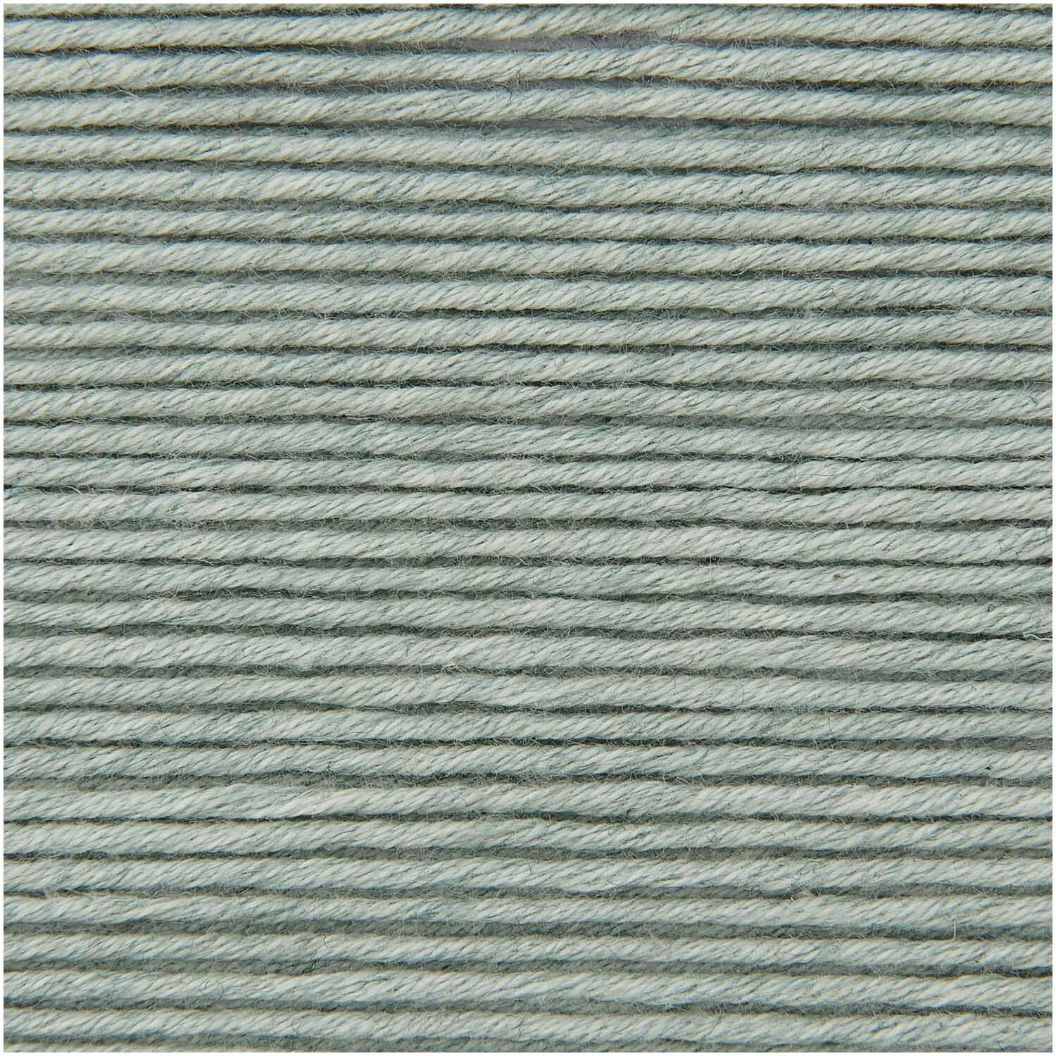 Luxury Cotton Silk Cashmere dk von Rico Design in Aqua. Weiches Garn, ideal für Strickprojekte.