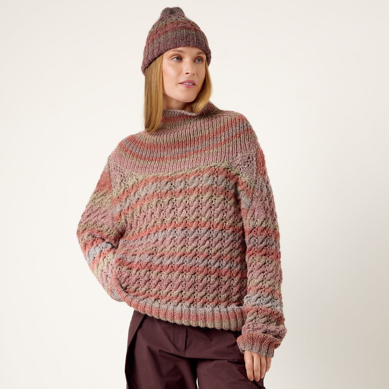 Strickset Pullover Modell 15 aus Die Neue Masche No. 13 von idee. Creativmarkt