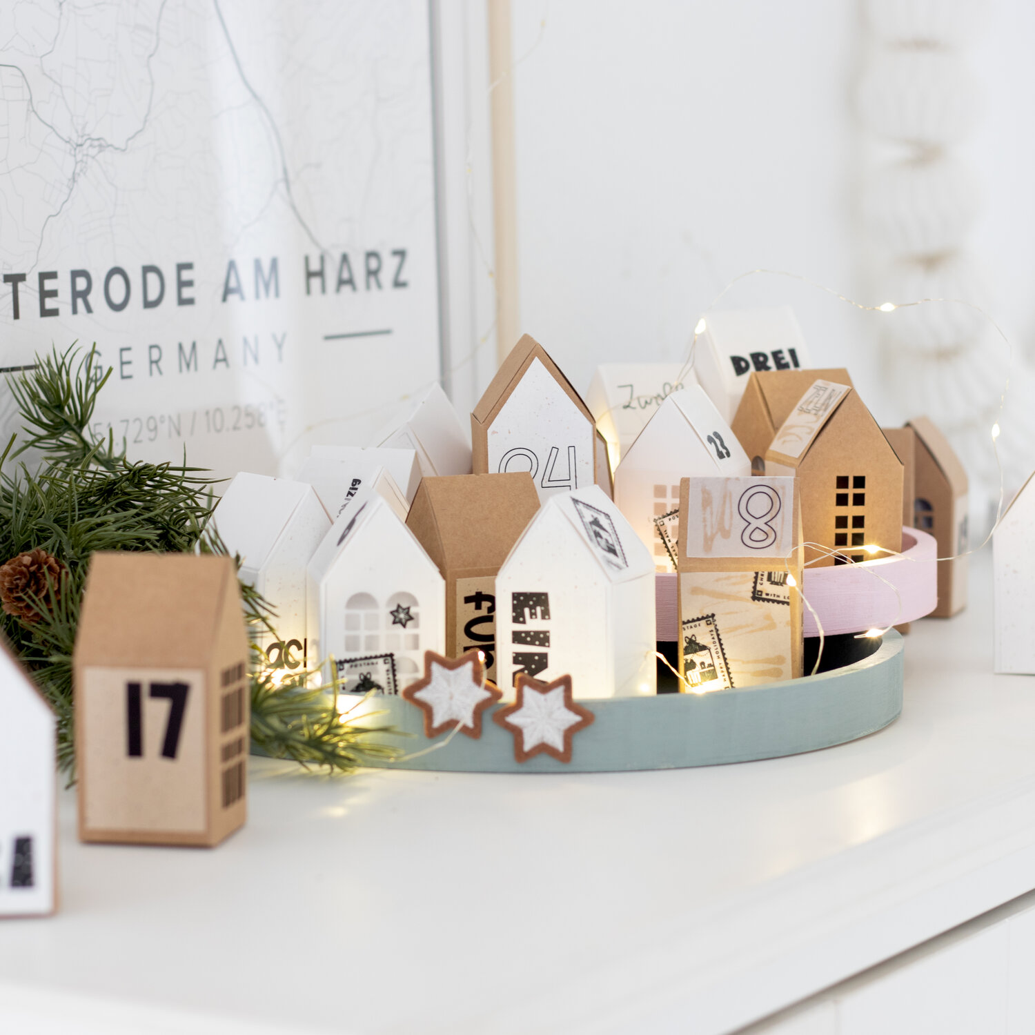 Inspiration Adventskalender Weihnachtsdorf @machsschoen von idee. Creativmarkt 