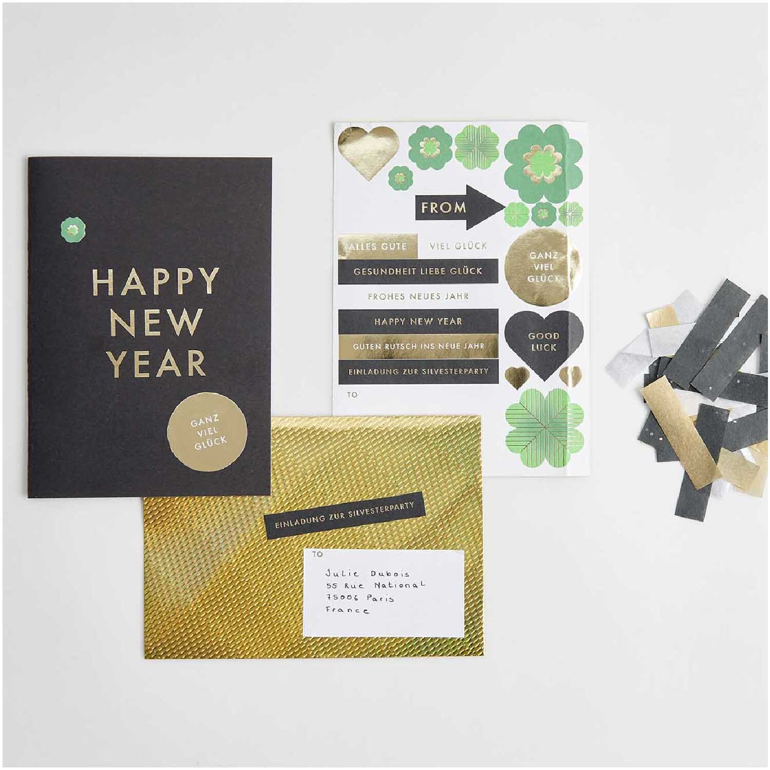 Paper Poetry Grußkartenset Happy New Year mit schwarzer Karte, goldenen Akzenten und dekorativen Stickern von Rico Design.