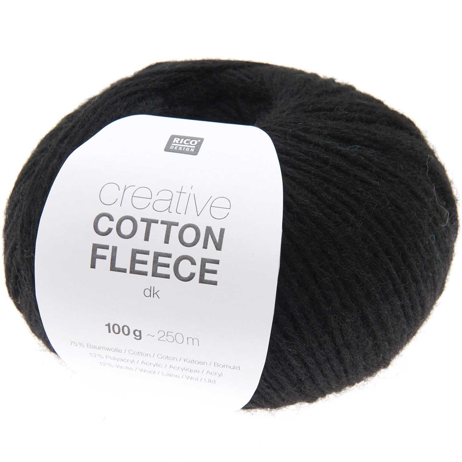 Creative Cotton Fleece dk Strickset Tuch Modell 24 aus Made by Me Nr. 18. Schwarzes Garn von Rico Design, 100g, 250m, ideal für Strickprojekte.