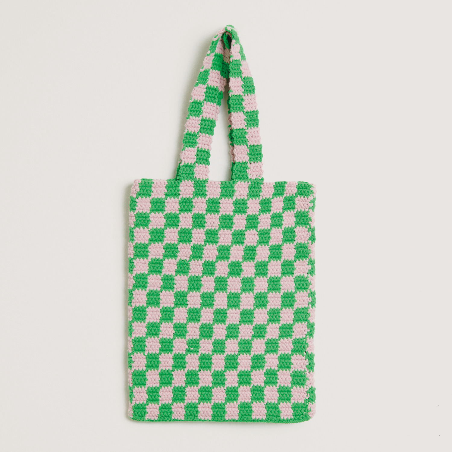 Fashion Jersey: Handgefertigte Tasche im Schachbrettmuster in Blütenrosa und Grasgrün, ideal für den Alltag.