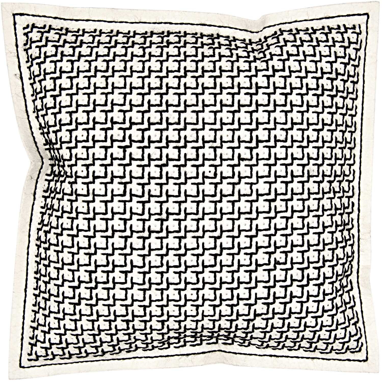 Filzkissen Holbeinstich 42x42cm von Rico Design mit geometrischem Muster in Schwarz und Weiß, ideal zum Besticken.