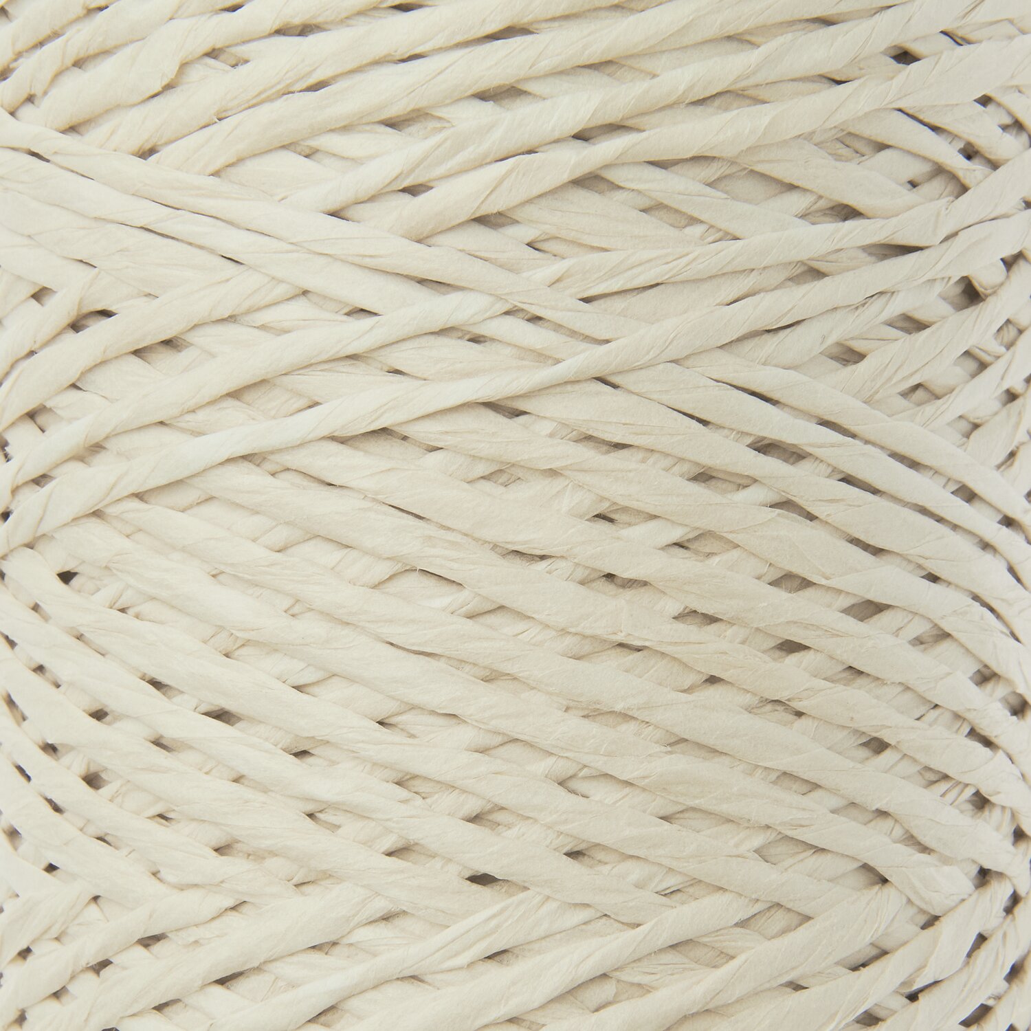 Wickelkarte des Garns Luxury Raffia Paper in der Farbe 002 Puder.