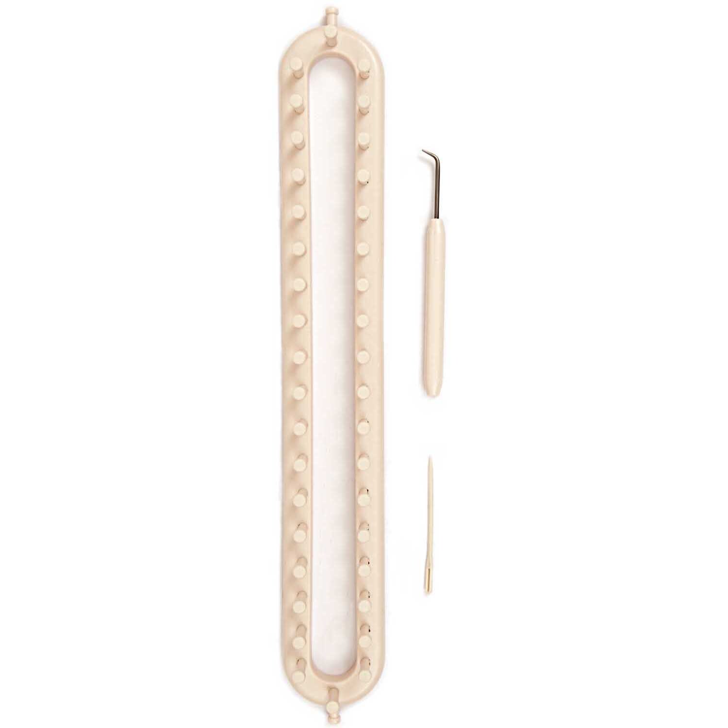 Strickring lang 37cm von Rico Design, beige, mit Haken und Nadel, ideal für kreative Strickprojekte.