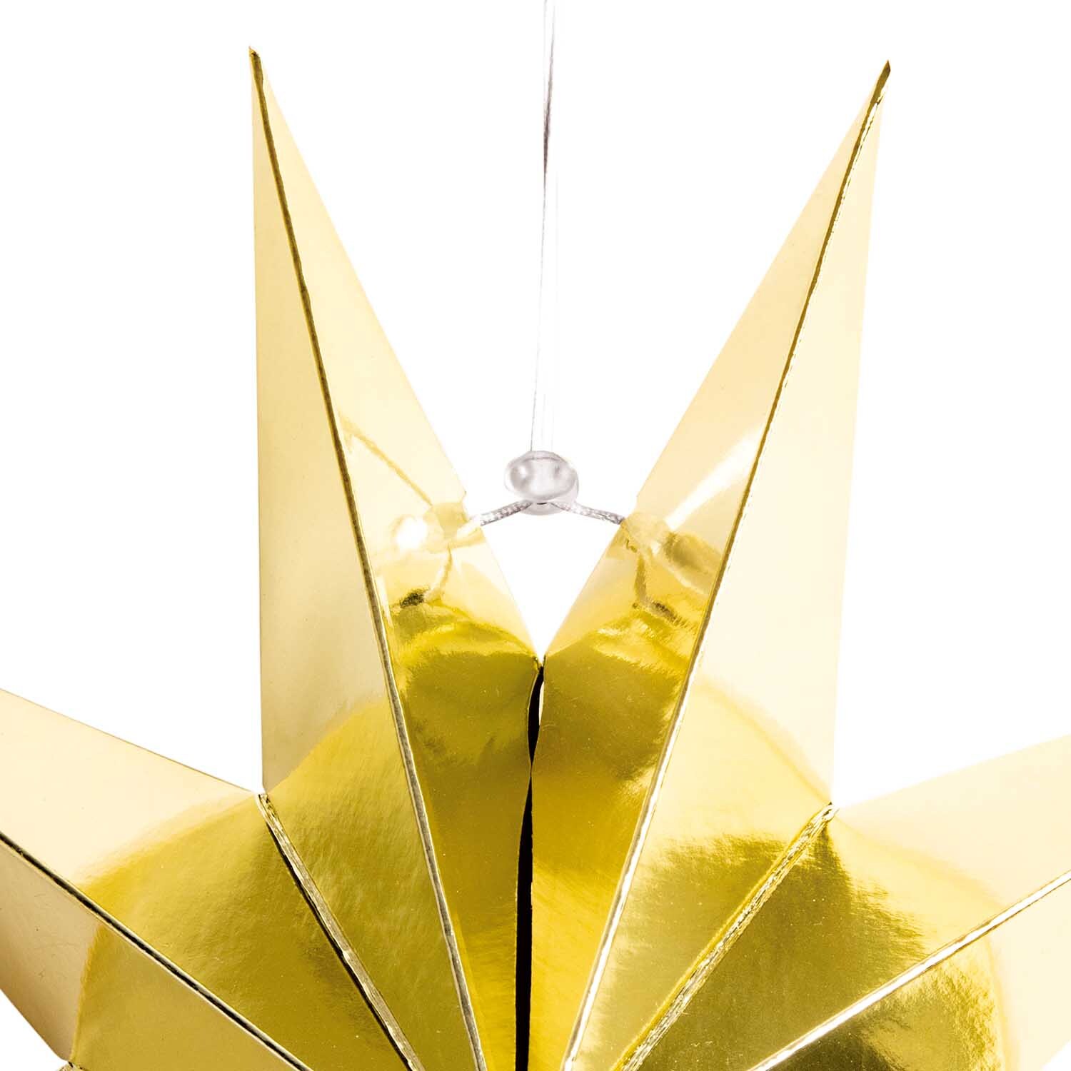 Papierstern auffaltbar 28cm von Rico Design in glänzendem Gold. Detailaufnahme der Spitzen mit Aufhängung.