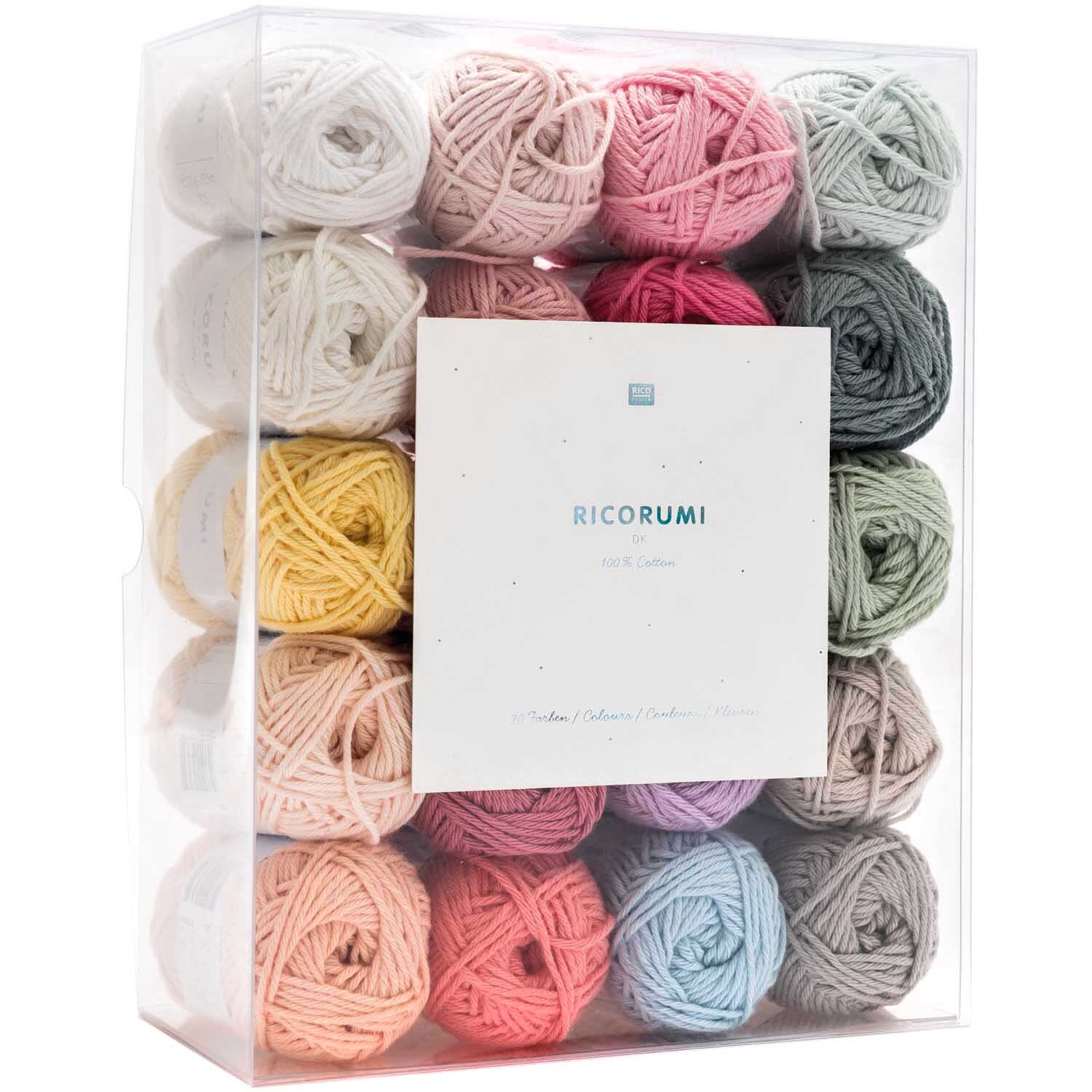 Creative Ricorumi dk Set pastell: Eine Box mit bunten Garnknäueln in Pastelltönen, ideal für kreative Projekte.