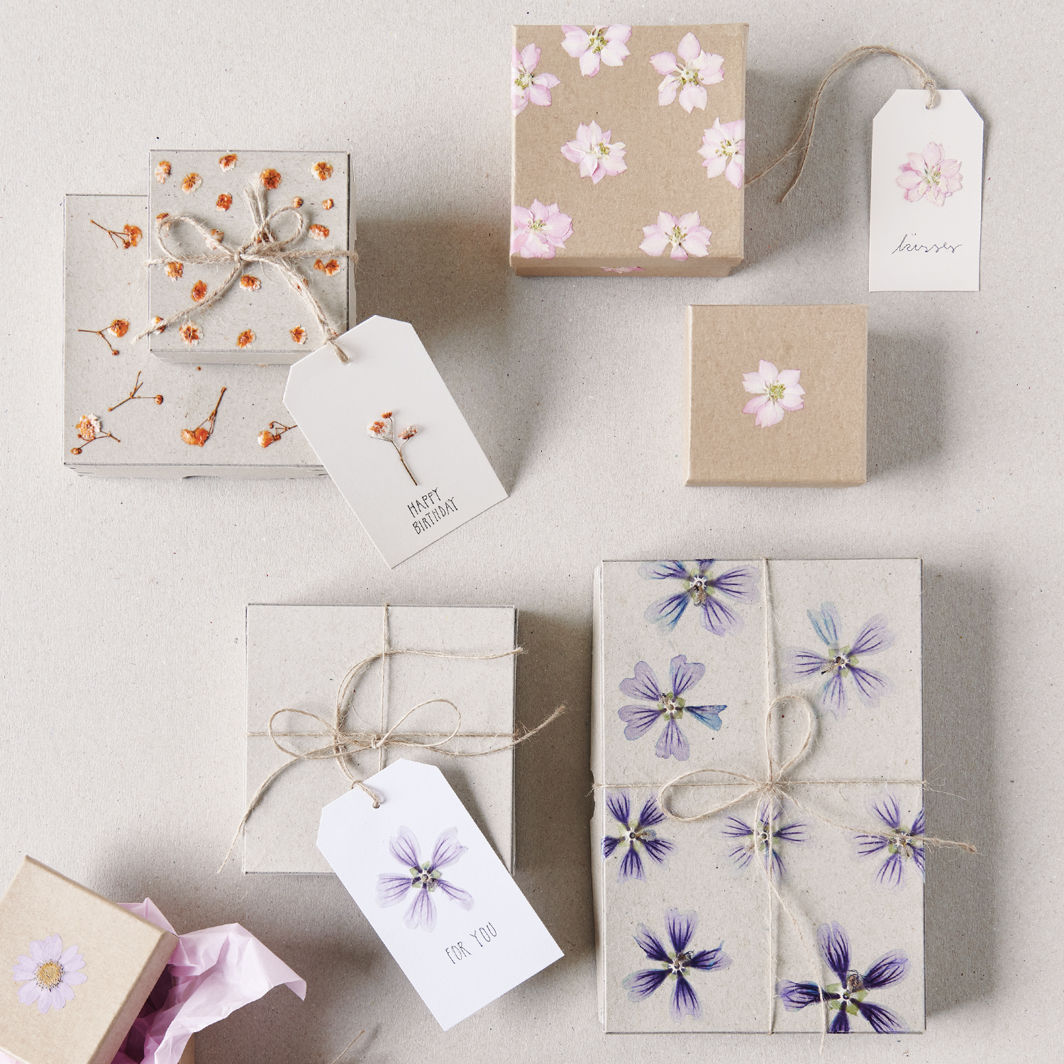 Bastelanleitung Karten und Schachteln mit gepressten Blumen von Rico Design