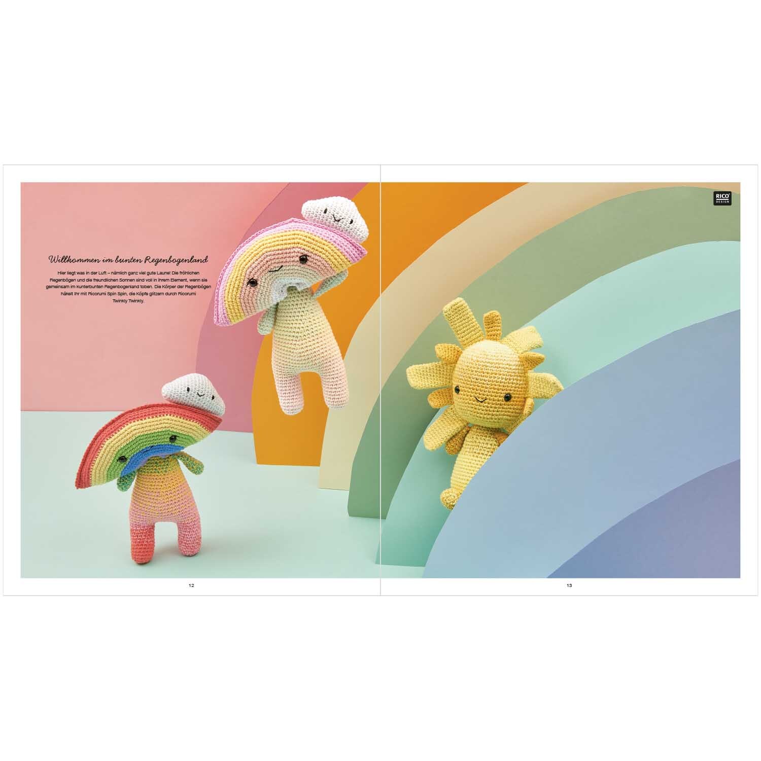 Ricorumi Element Heads deutsch: Bunte Häkeltiere vor pastellfarbenem Regenbogen, ideal für kreative Handarbeiten.