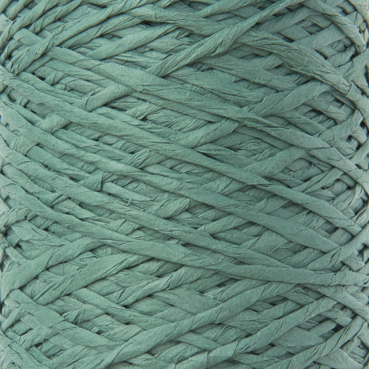 Wickelkarte des Garns Luxury Raffia Paper in der Farbe 007 Tannengrün.