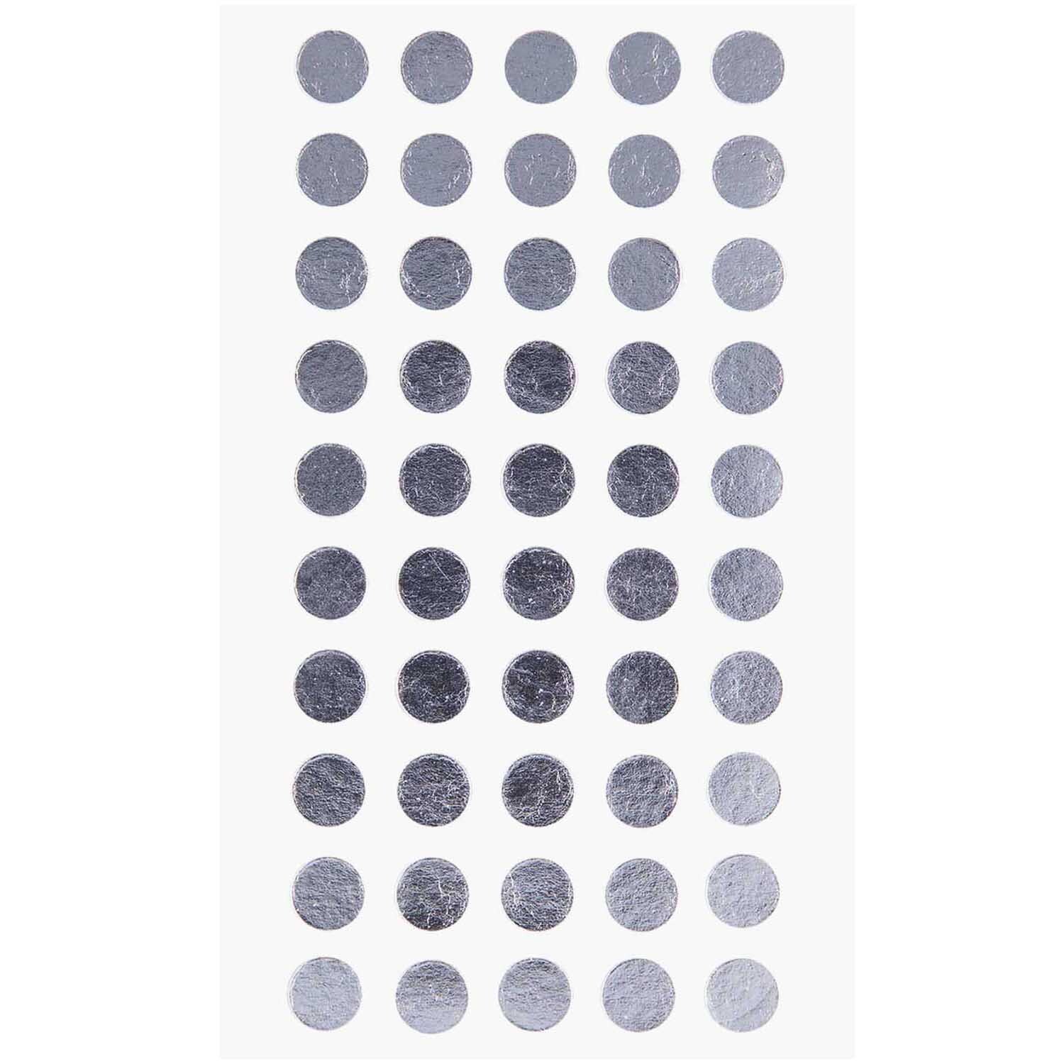 Paper Poetry Sticker Punkte in Silber, 8mm, von Rico Design. Enthält 4 Bogen mit glänzenden, runden Stickern. Ideal für kreative Projekte.