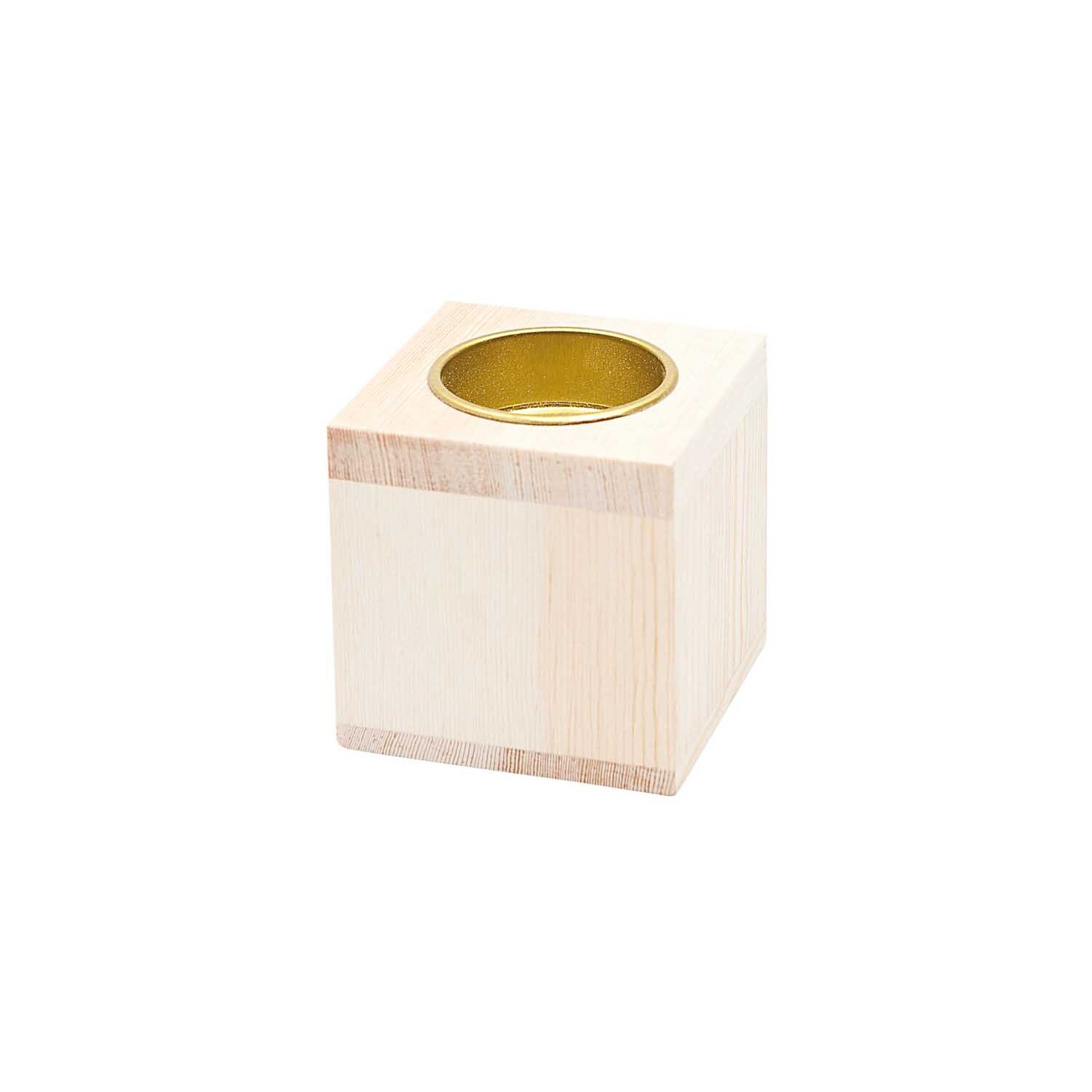 Kerzenhalter aus Holz von Rico Design in natürlichem Holzton, quadratisch mit rundem Einsatz.