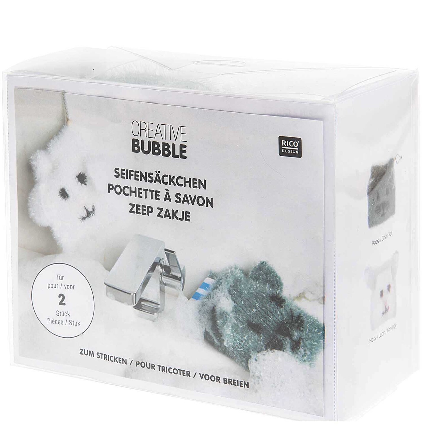Strickset Creative Bubble Bath Seifensäckchen von Rico Design, zeigt zwei gestrickte Seifensäckchen in Weiß und Blau.