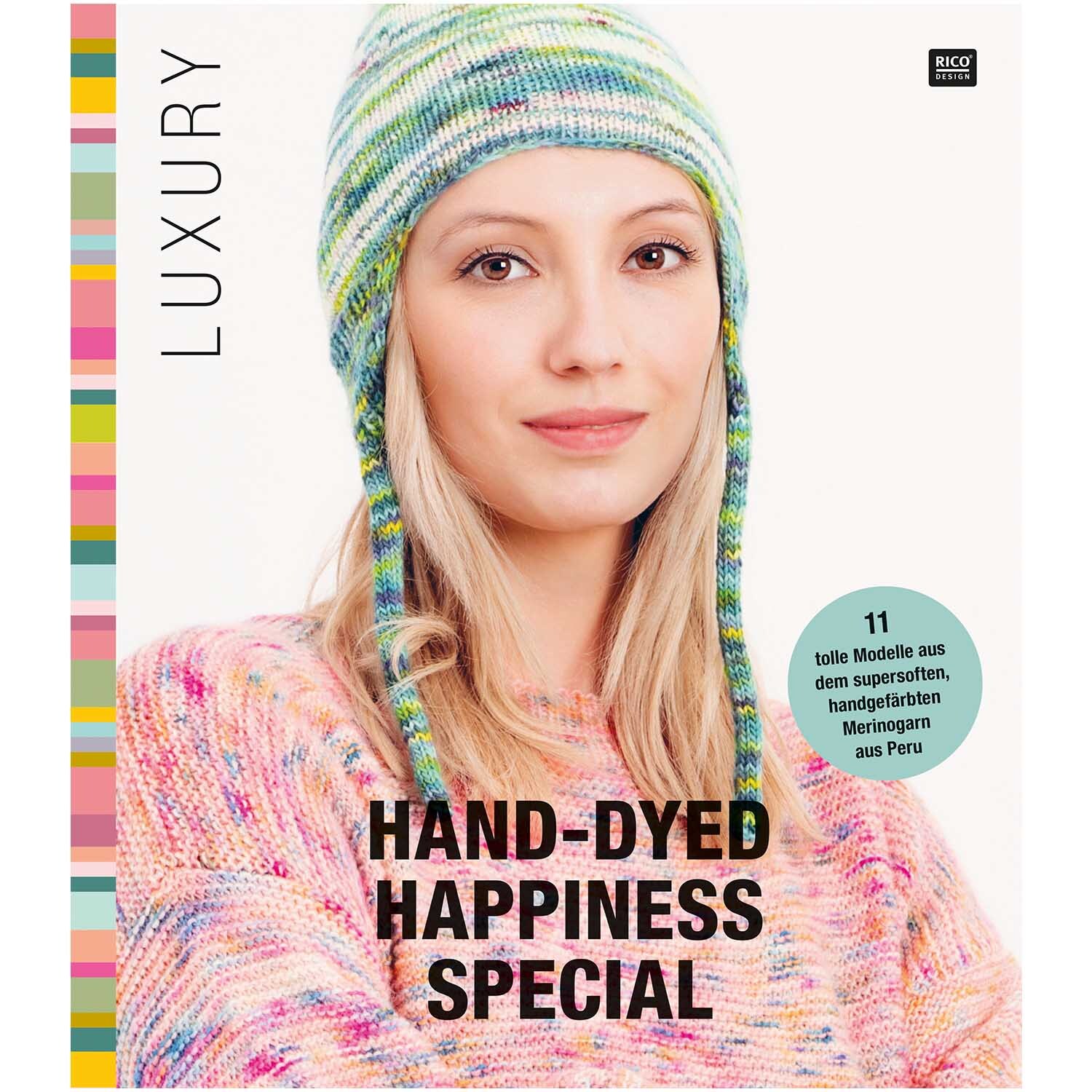 Luxury Hand-Dyed Happiness Special: Frau in buntem Strickpullover und Mütze von Rico Design.