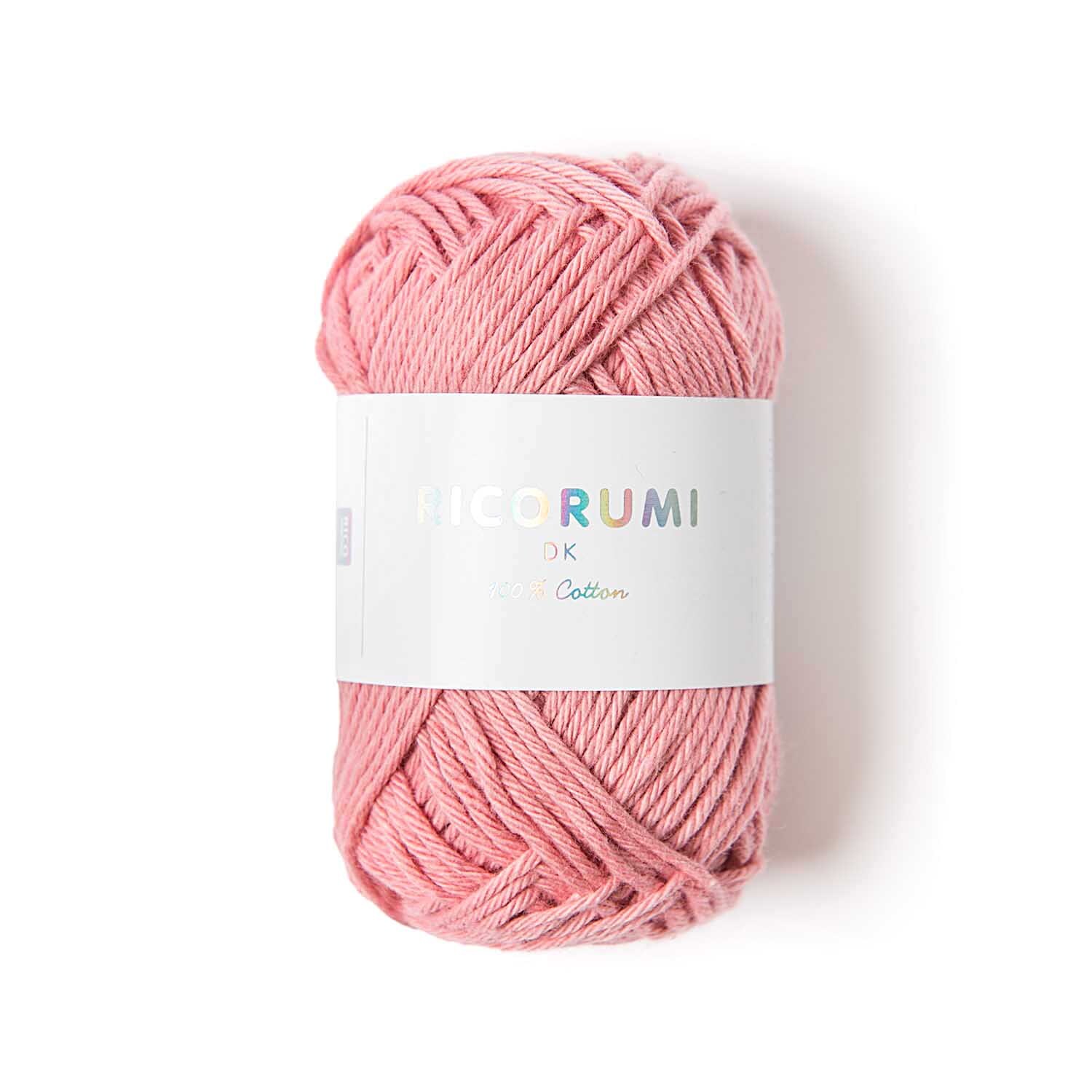 Creative Ricorumi dk, weiches Garn in Koralle von Rico Design, 25g Knäuel für Strickprojekte.