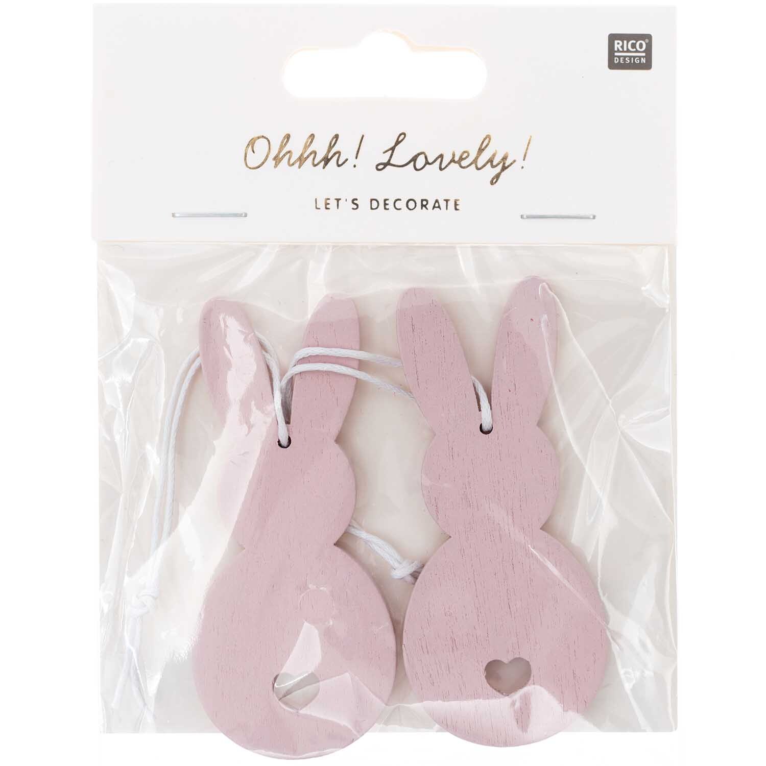 Holzhänger Hase 2 Stück in Rosa von Rico Design, ideal zum Dekorieren, mit Herzdetail.