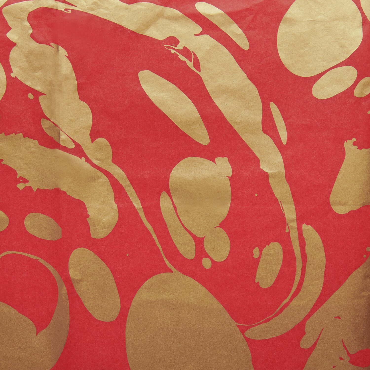 Seidenpapier Marmor 415x50cm mit rot-goldenem Muster von Rico Design, 28g/m², ideal für kreative Projekte.