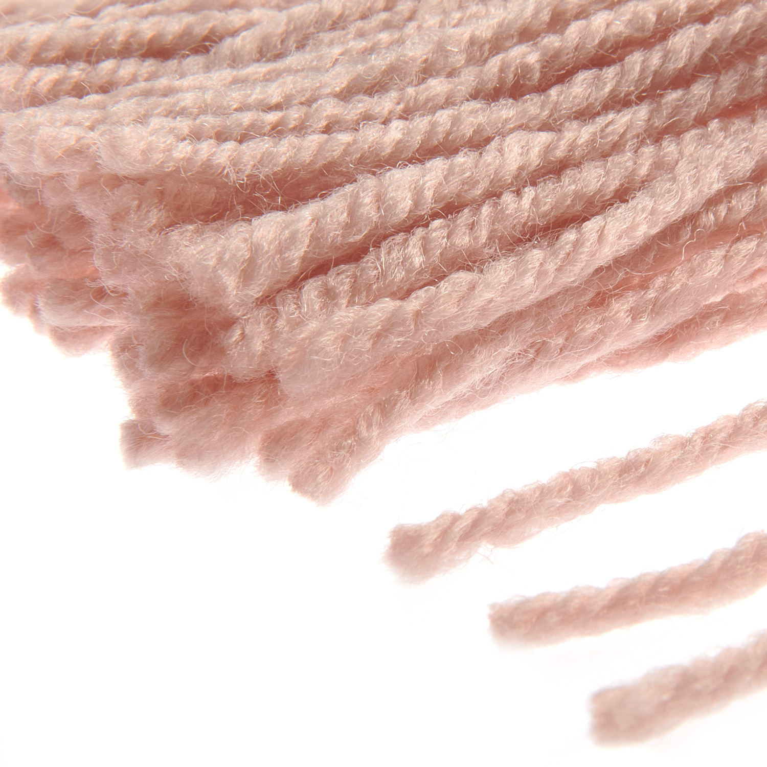 Rico Hooki Hooki Knüpfgarn in Altrosa, ideal für kreative Projekte. Weiches Garn, 6,5 cm lang. Perfekt für Handarbeiten.